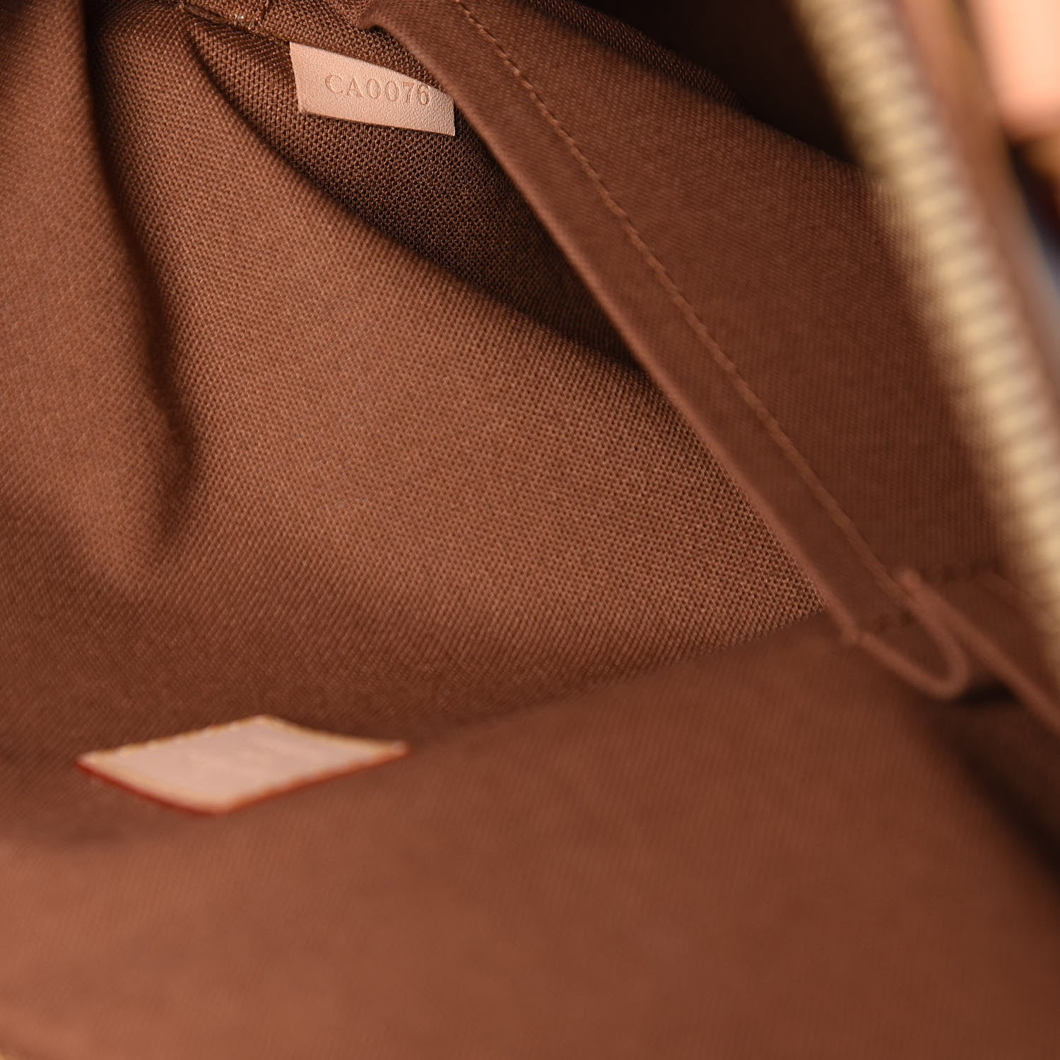 Louis Vuitton Monogram Lockit Vertical 9 of 10