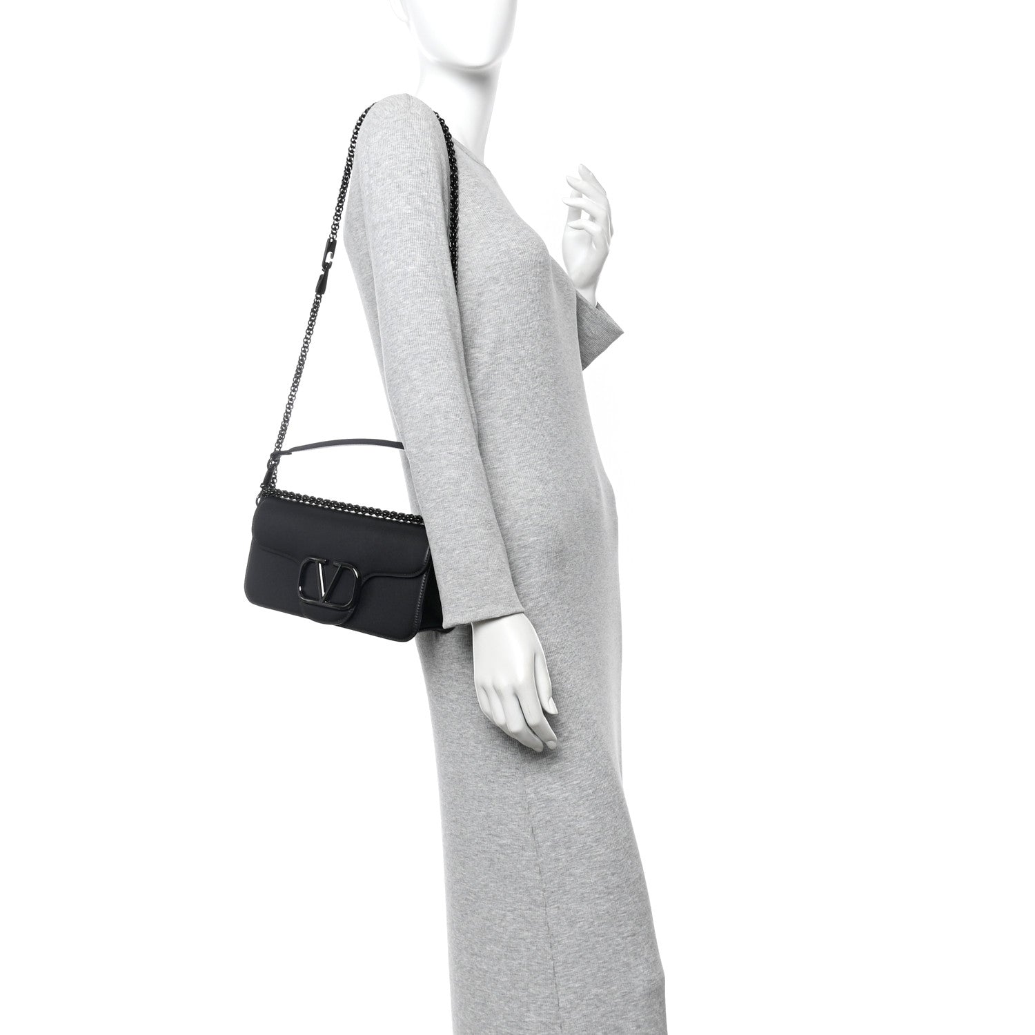 Valentino Garavani Calfskin Monochrome Vlogo Loco Shoulder Bag Black 2 of 10