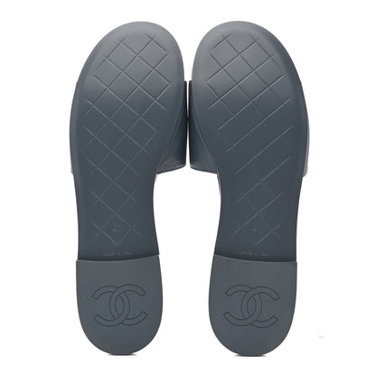 Chanel Lambskin Quilted Turnlock Flat Mules 40 Dark Blue 6 of 10