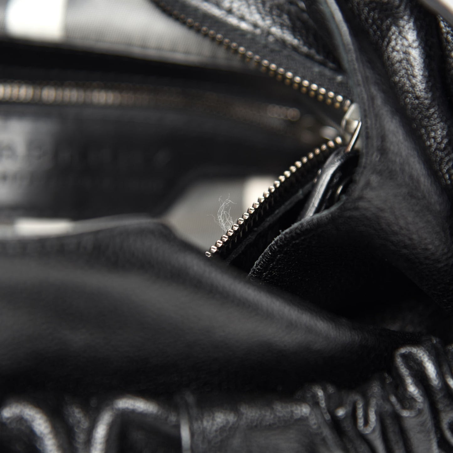 Calfskin Warrior Hobo Black