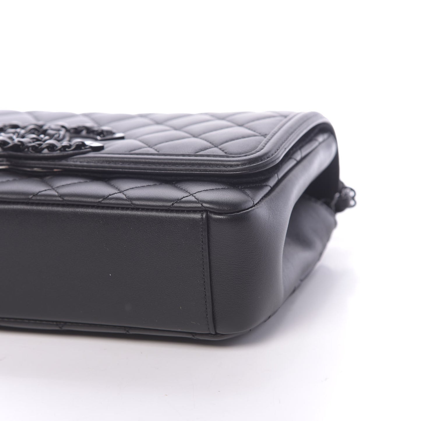 Calfskin Quilted Medium CC Filigree Flap Black