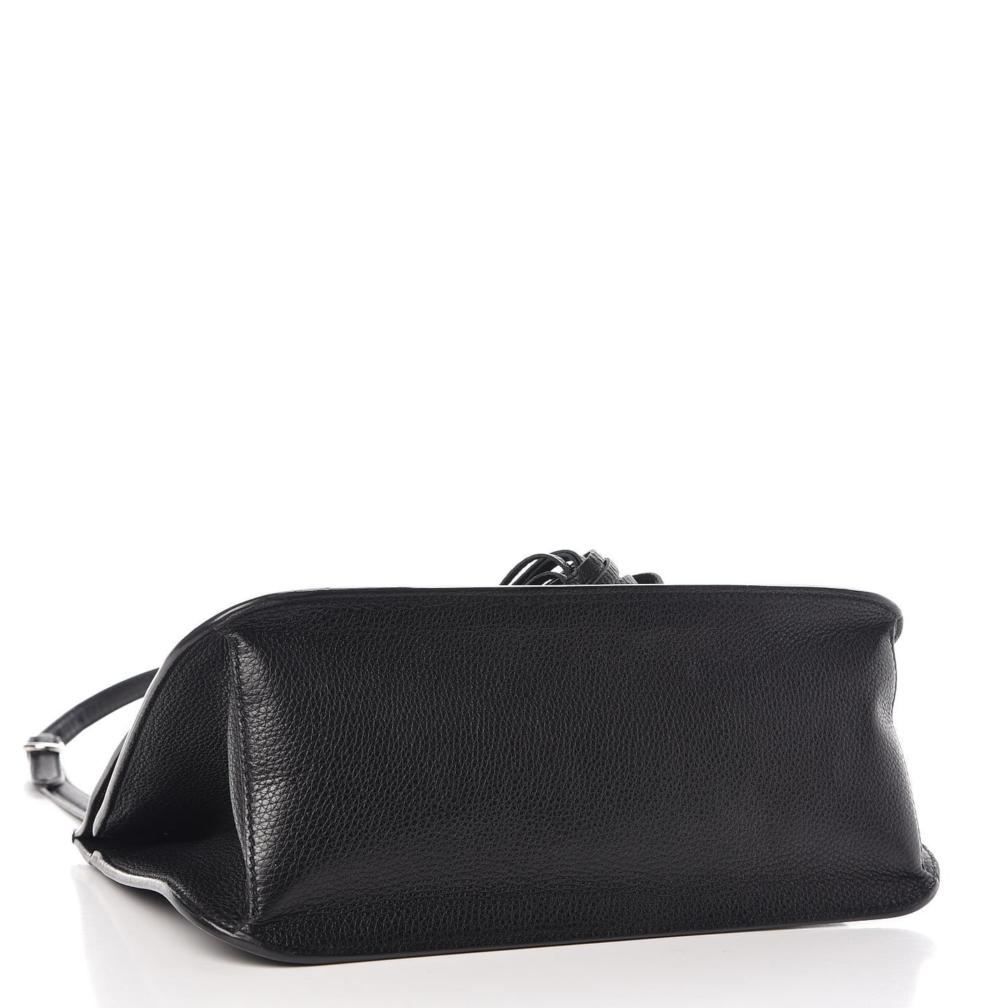 Pebbled Calfskin Medium Bamboo Daily Flap Shoulder Bag Black