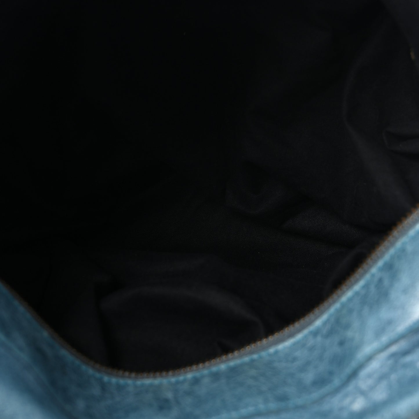 Chevre Classic Hardware Twiggy Bleu