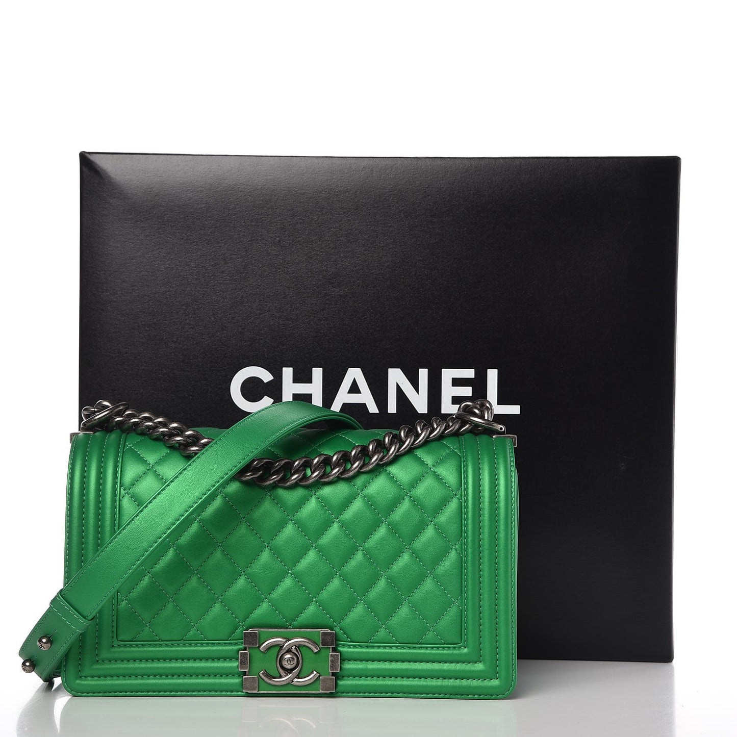 Metallic Calfskin Quilted Medium Boy Flap Green