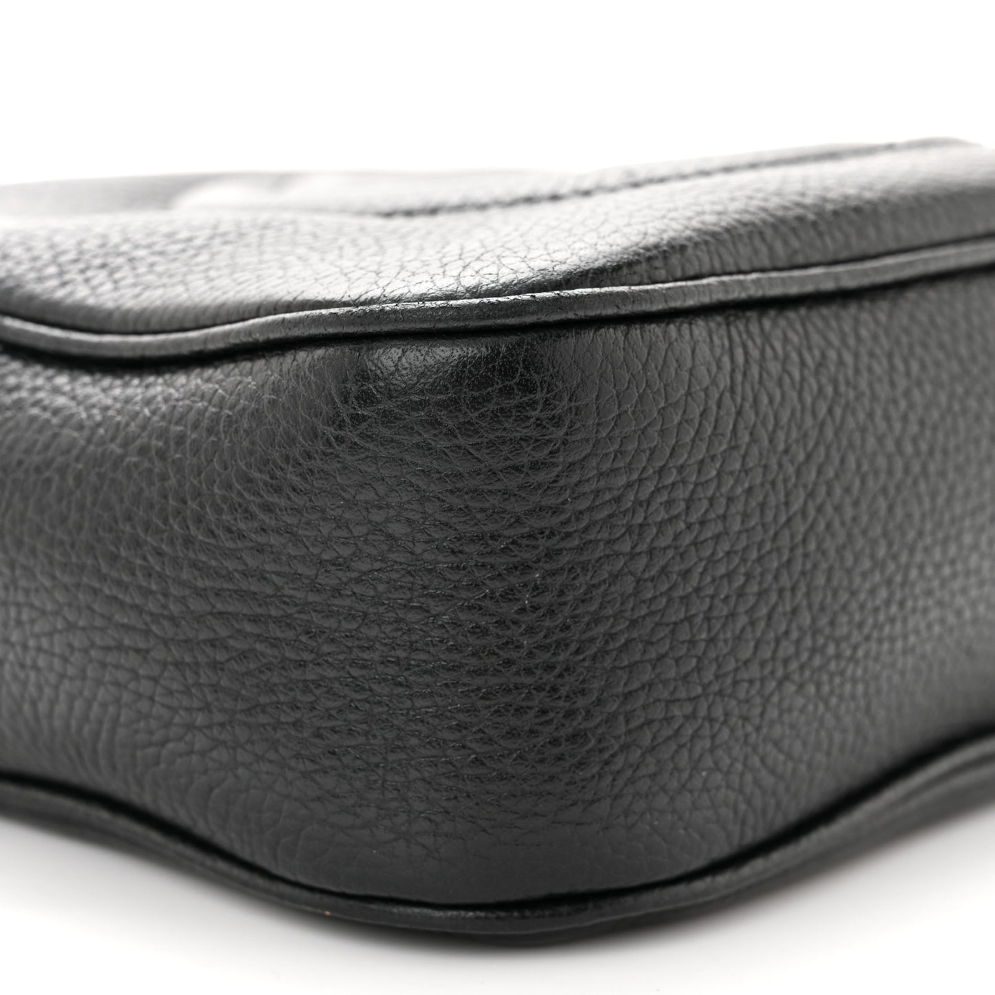Pebbled Calfskin Small Soho Disco Bag Black