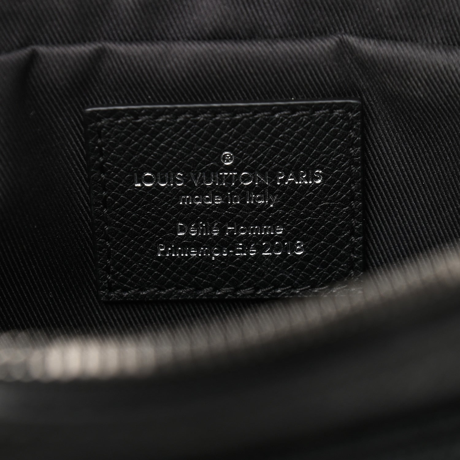 Louis Vuitton Taiga Outdoor Messenger PM Black 5 of 12