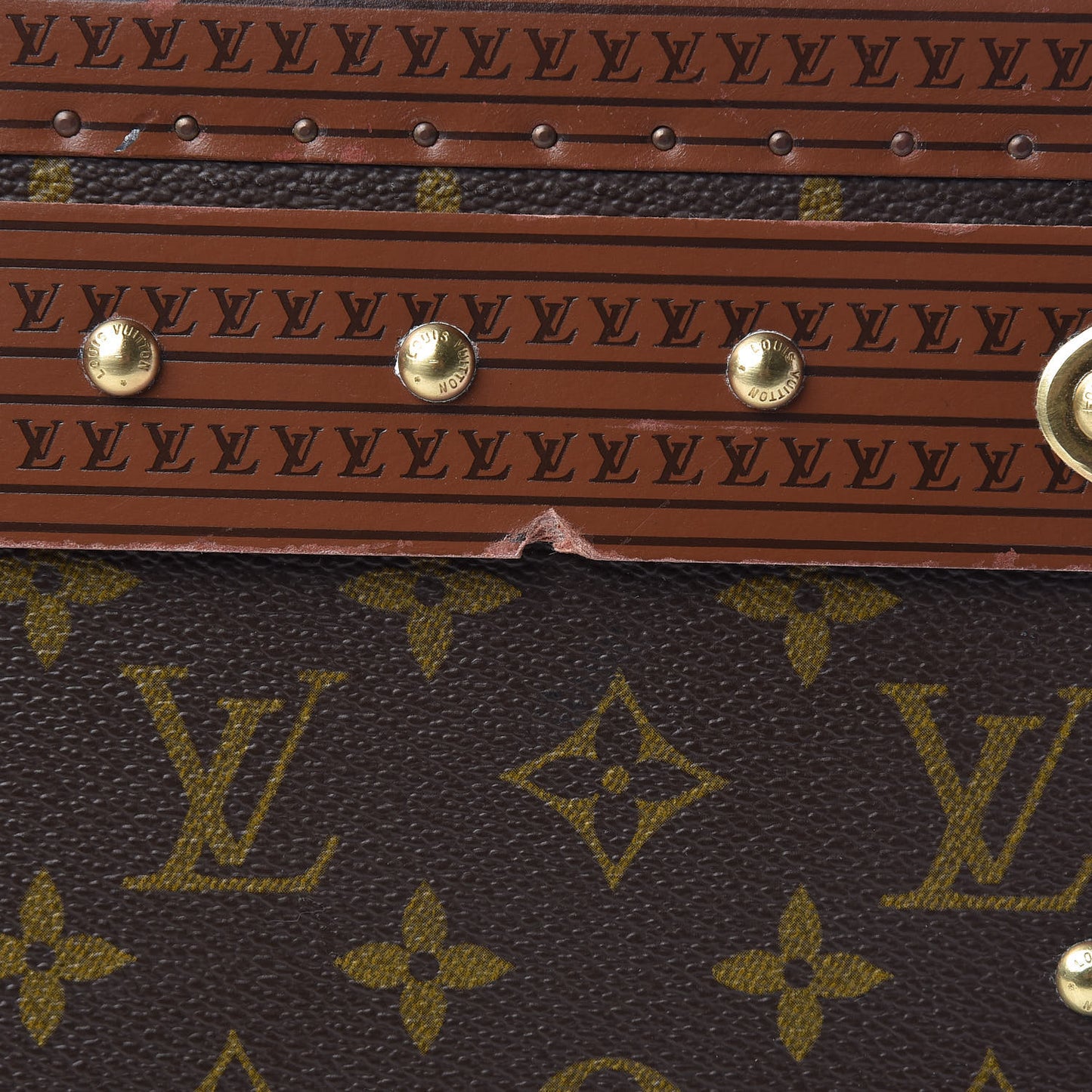 Monogram Alzer 60