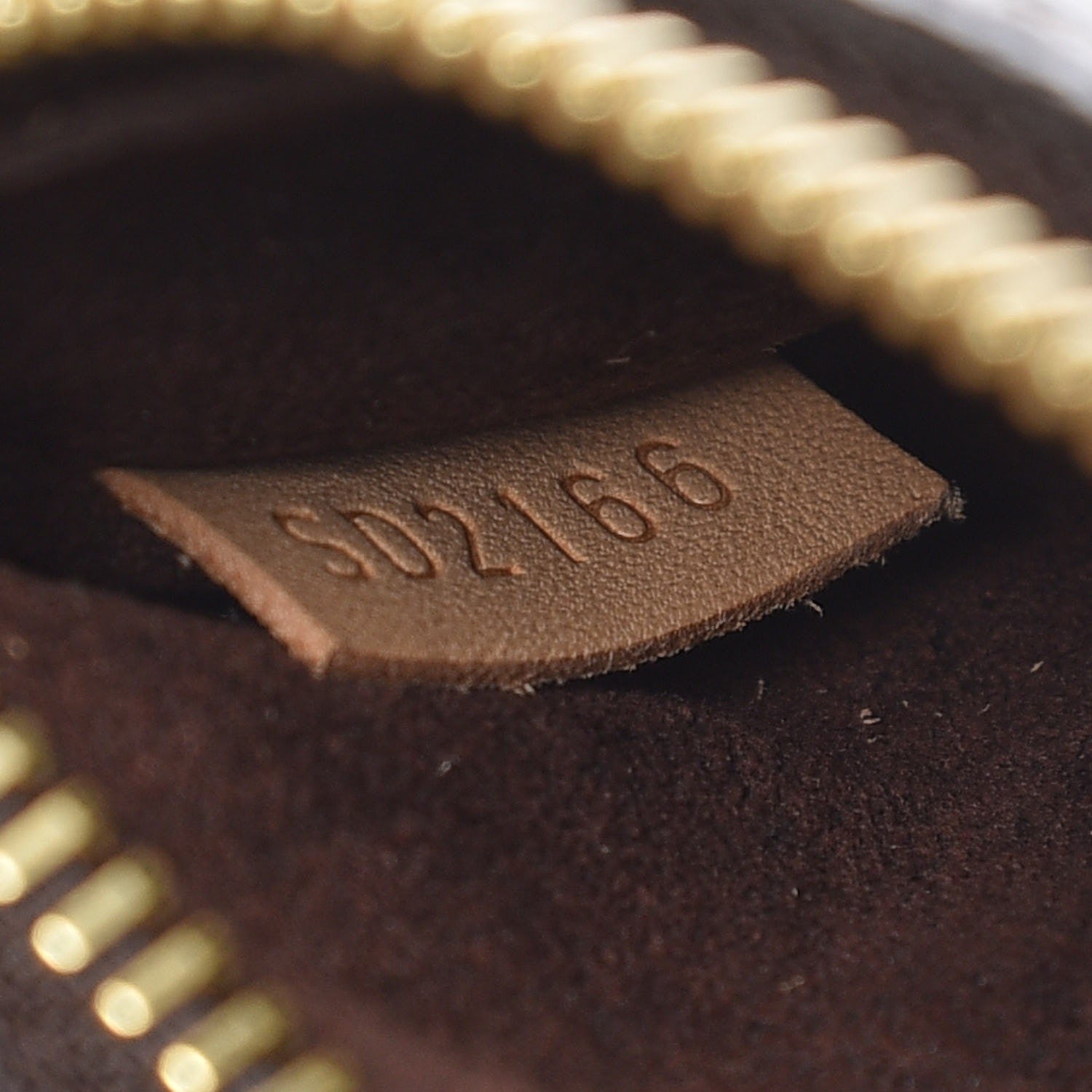 Louis Vuitton Monogram Pochette Metis 7 of 8
