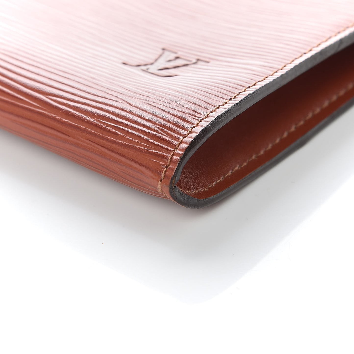 Epi Pochette Accessories 24 Kenyan Fawn