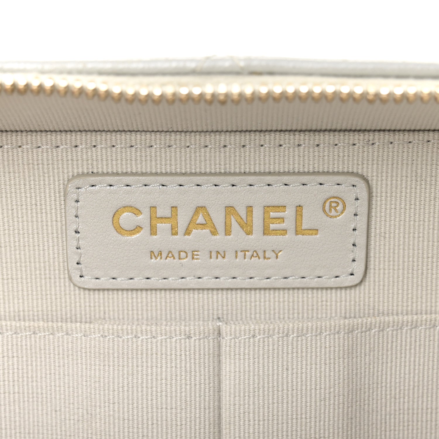 Chanel Metallic Lambskin Quilted Top Handle Vanity Case Silver 7 of 13