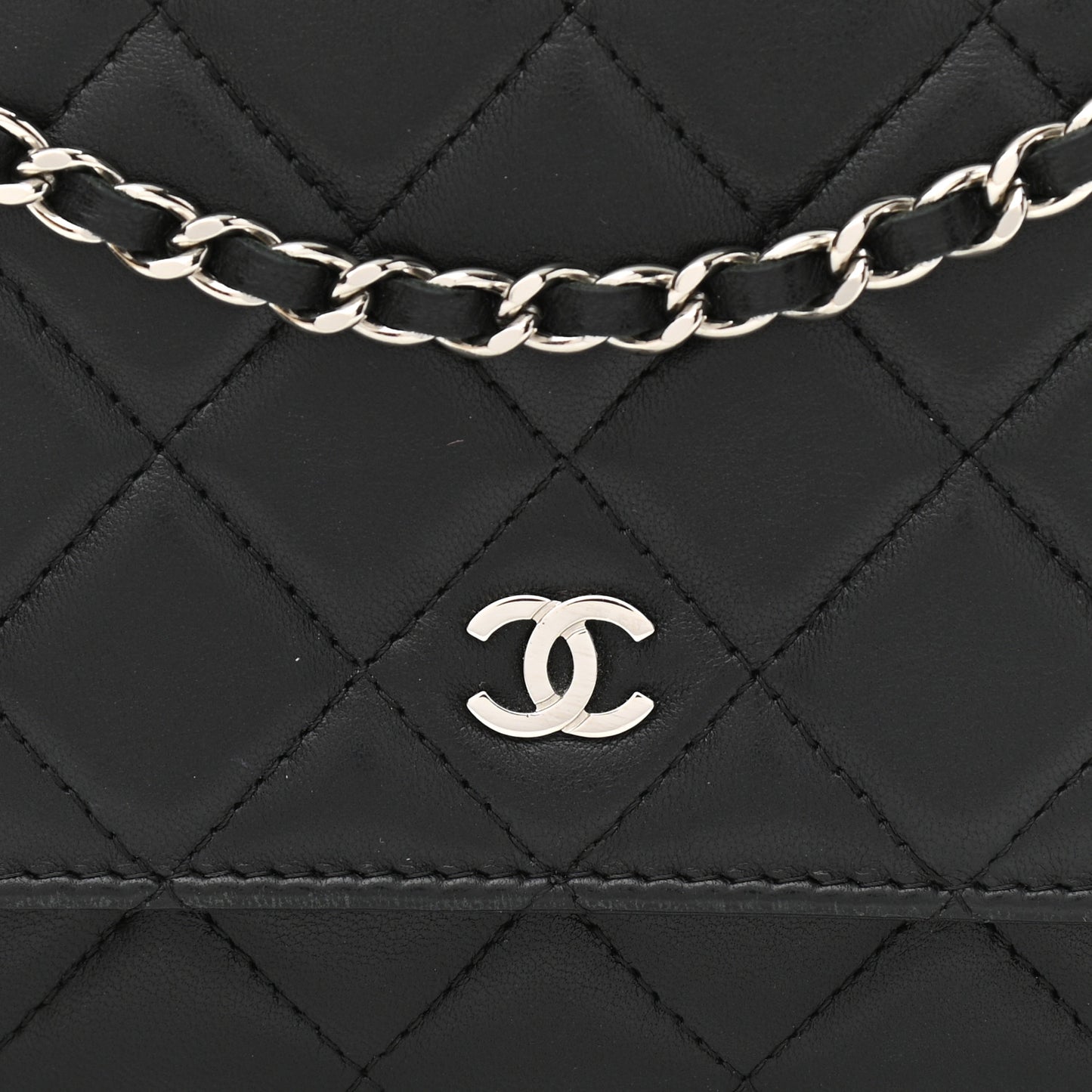 Lambskin Quilted Wallet On Chain WOC Black
