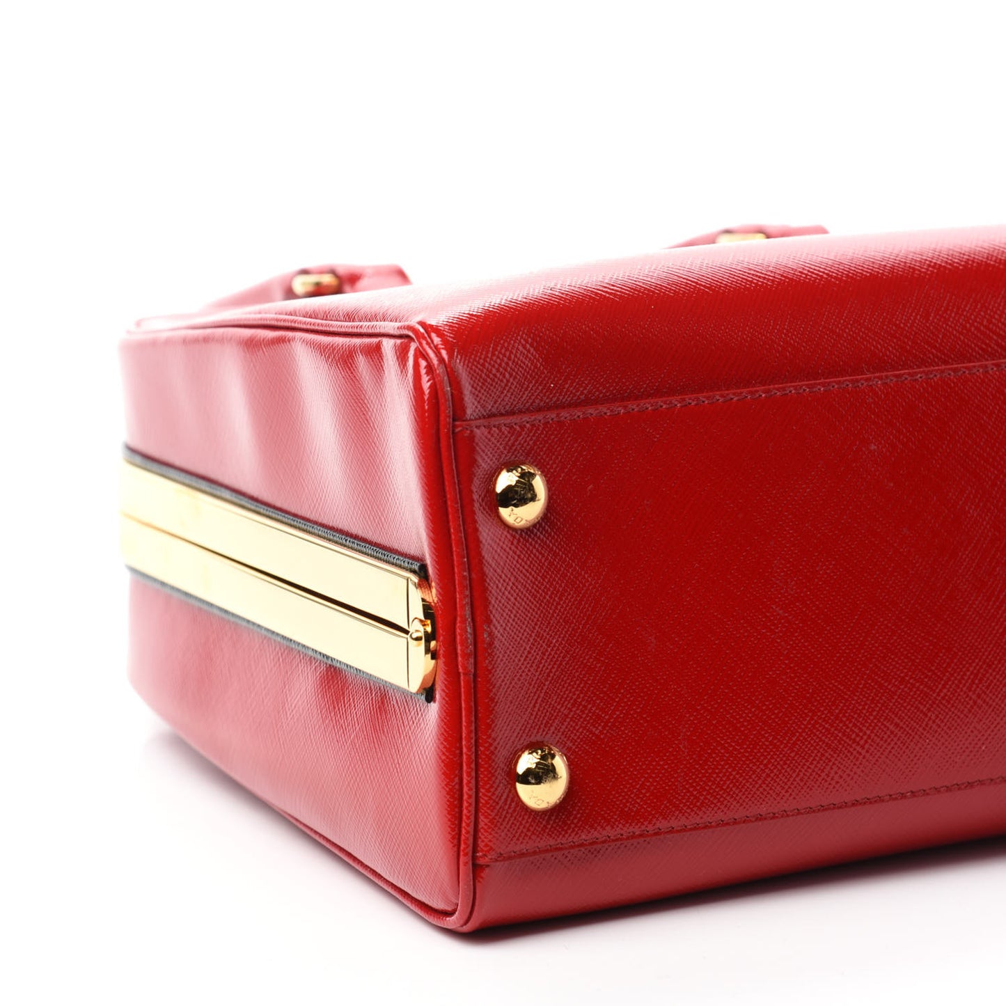 Saffiano Vernice Pyramid Bag Rosso