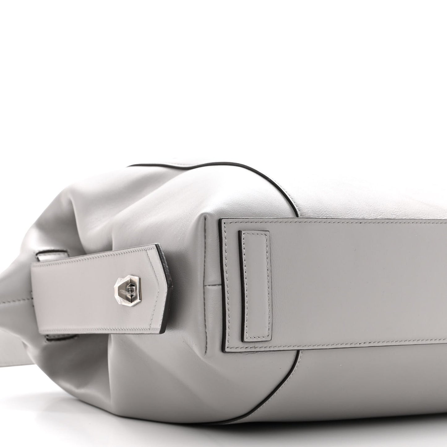 Soft Calfskin Medium Soft Antigona Medium Grey