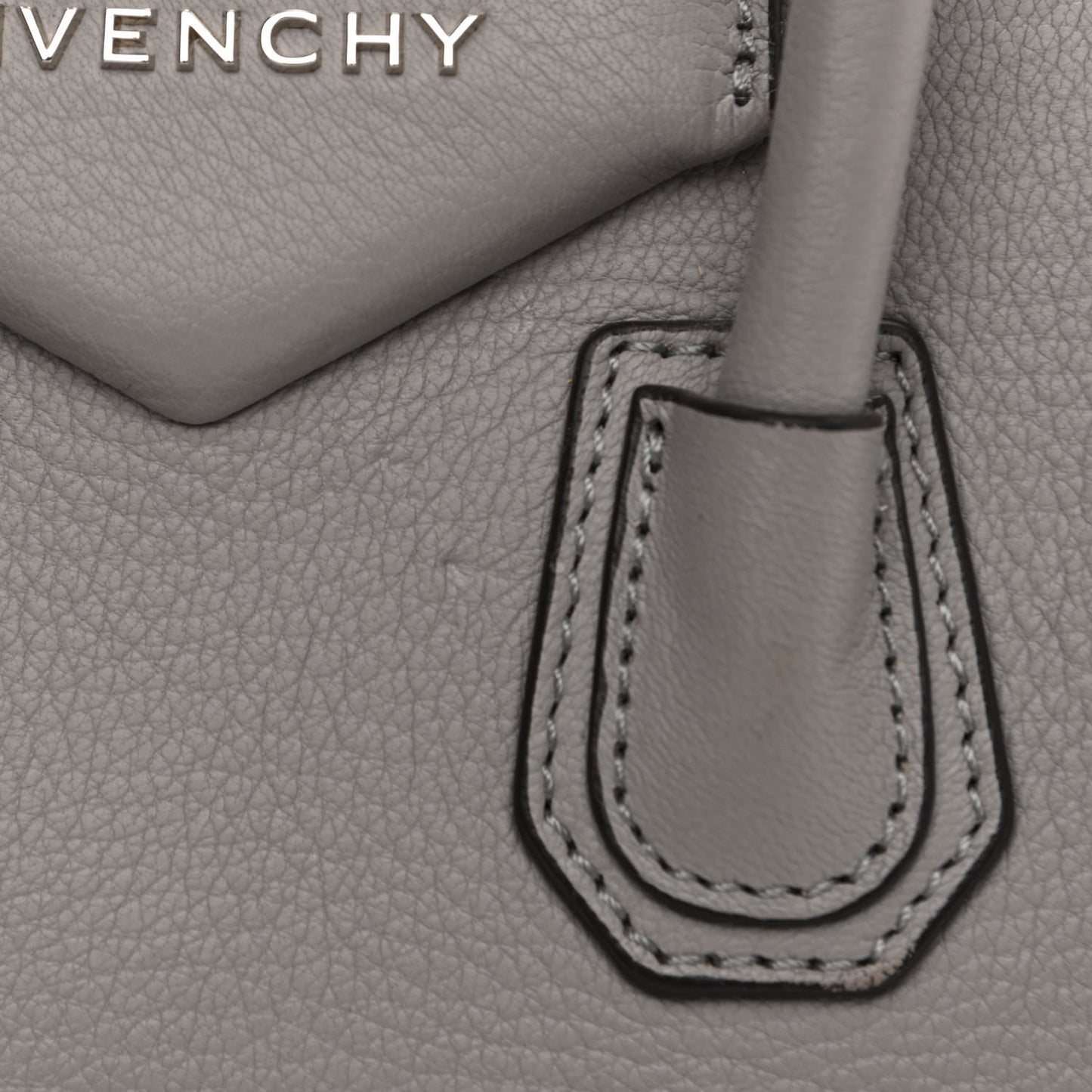 Sugar Goatskin Mini Antigona Pearl Grey