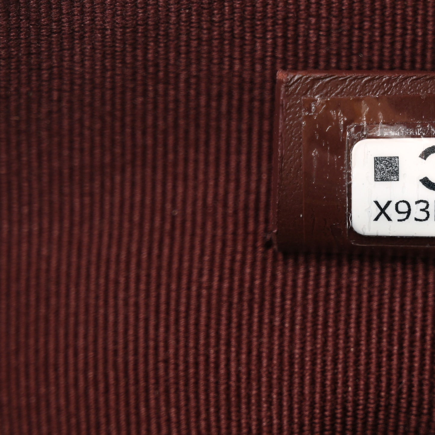 Caviar Quilted Hobo Clutch With Chain Black