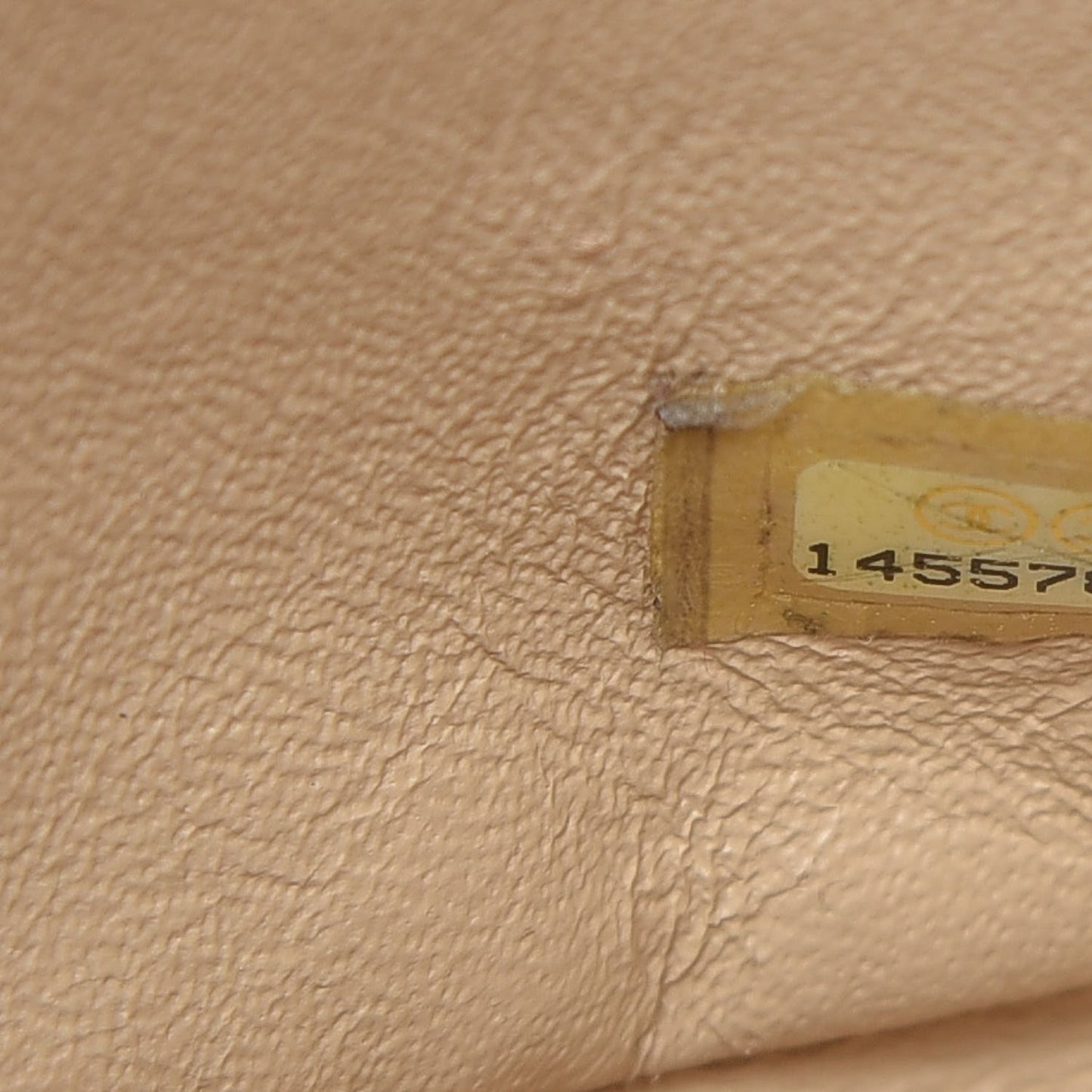 Caviar Quilted Jumbo Double Flap Beige Clair