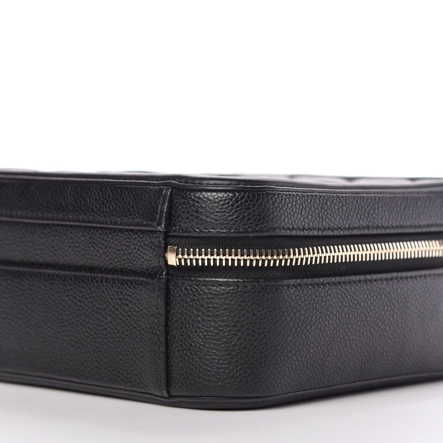 Caviar Quilted Medium CC Filigree Vanity Case Black