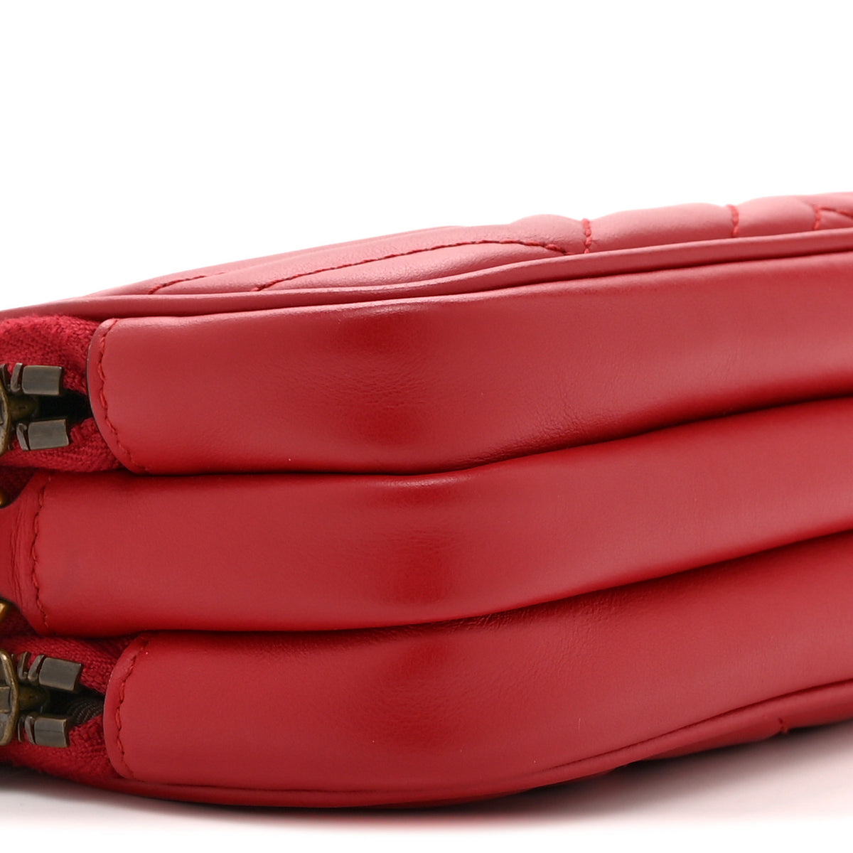 Calfskin Matelasse Mini GG Marmont Chain Crossbody Bag Hibiscus Red