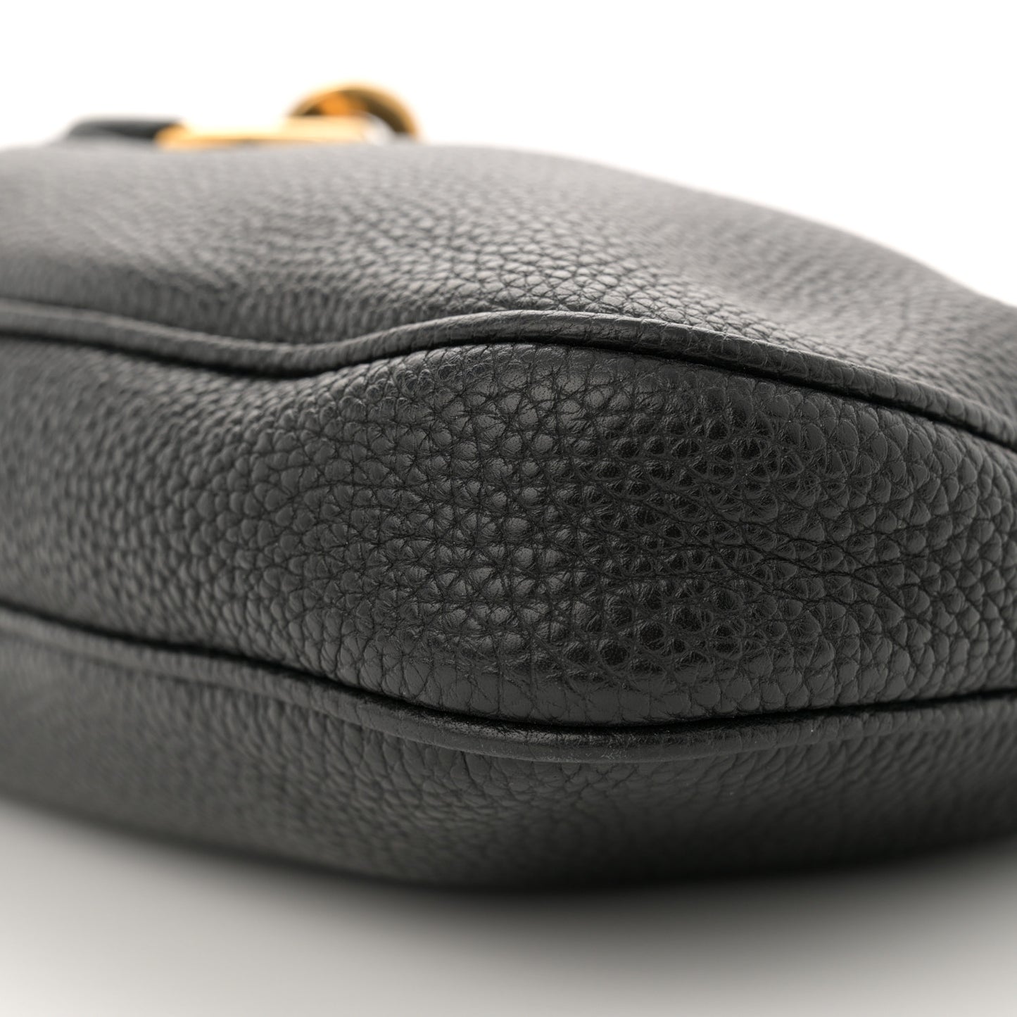 Vitello Daino Shoulder Bag Black