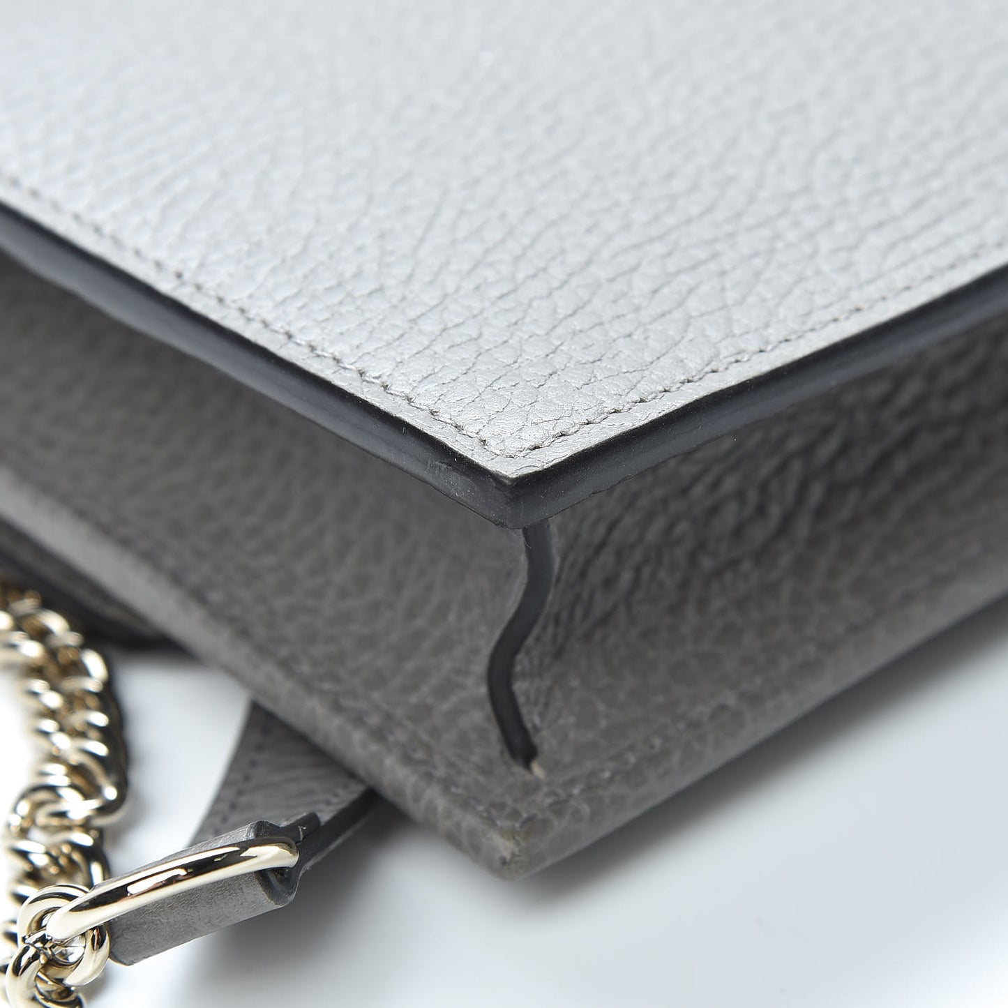 Dollar Calfskin Interlocking G Chain Wallet Loess