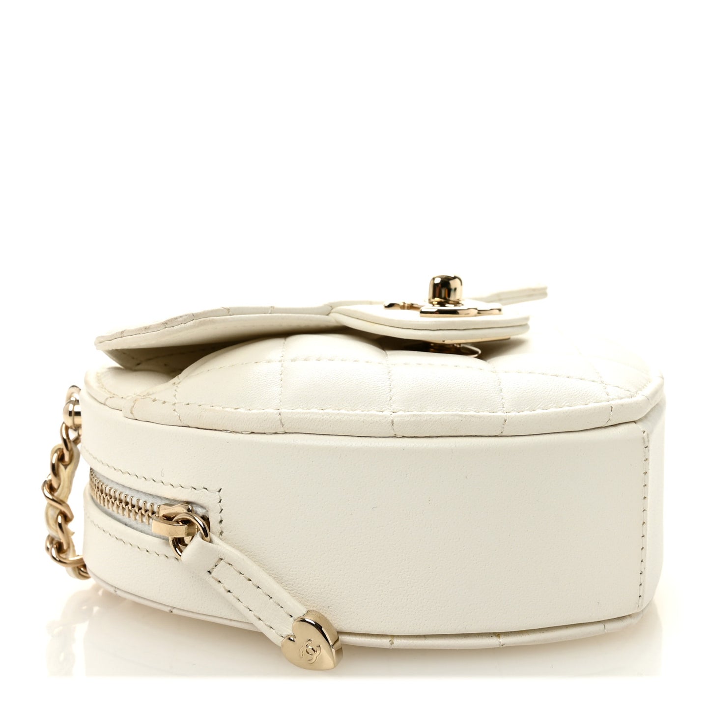 Lambskin Quilted CC In Love Heart Clutch With Chain White