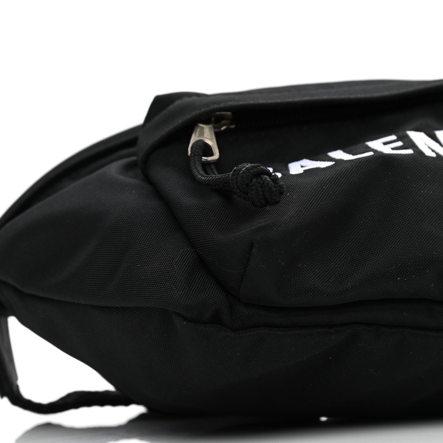 Recycled Sport Nylon Logo Embroidered Wheel Beltpack Black