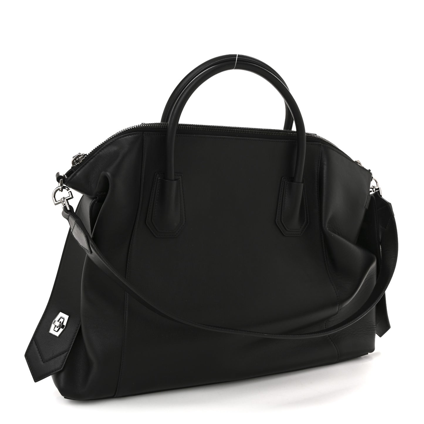 Smooth Calfskin Medium Soft Antigona Black