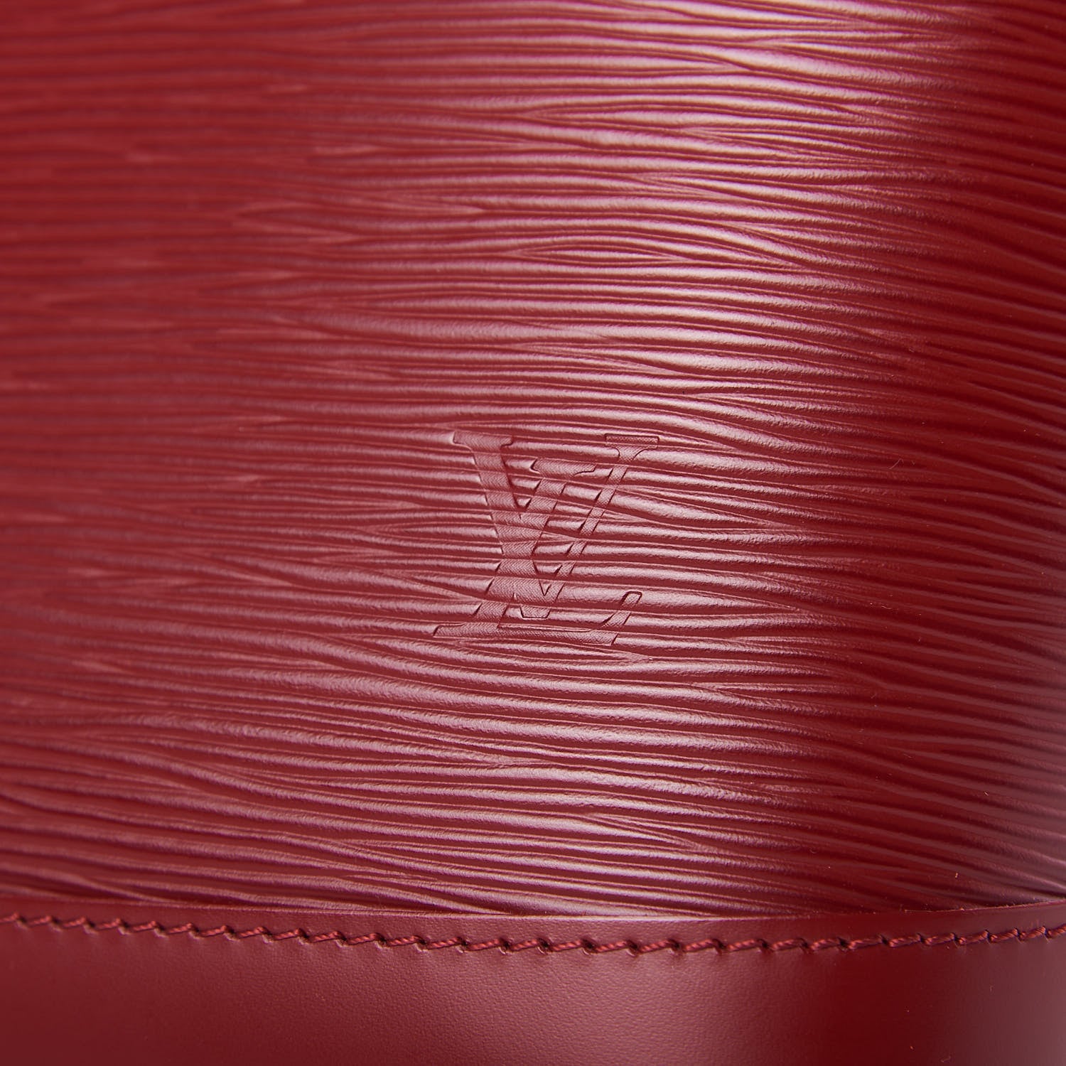 Louis Vuitton Epi Alma PM Rubis 8 of 8