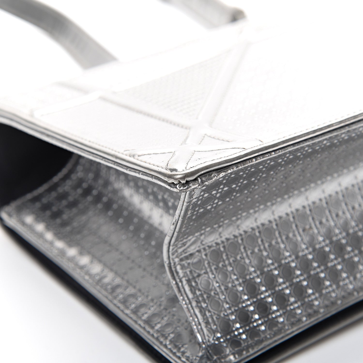 Christian Dior Metallic Patent Micro-Cannage Medium Diorama Flap Bag Silver 12 of 14