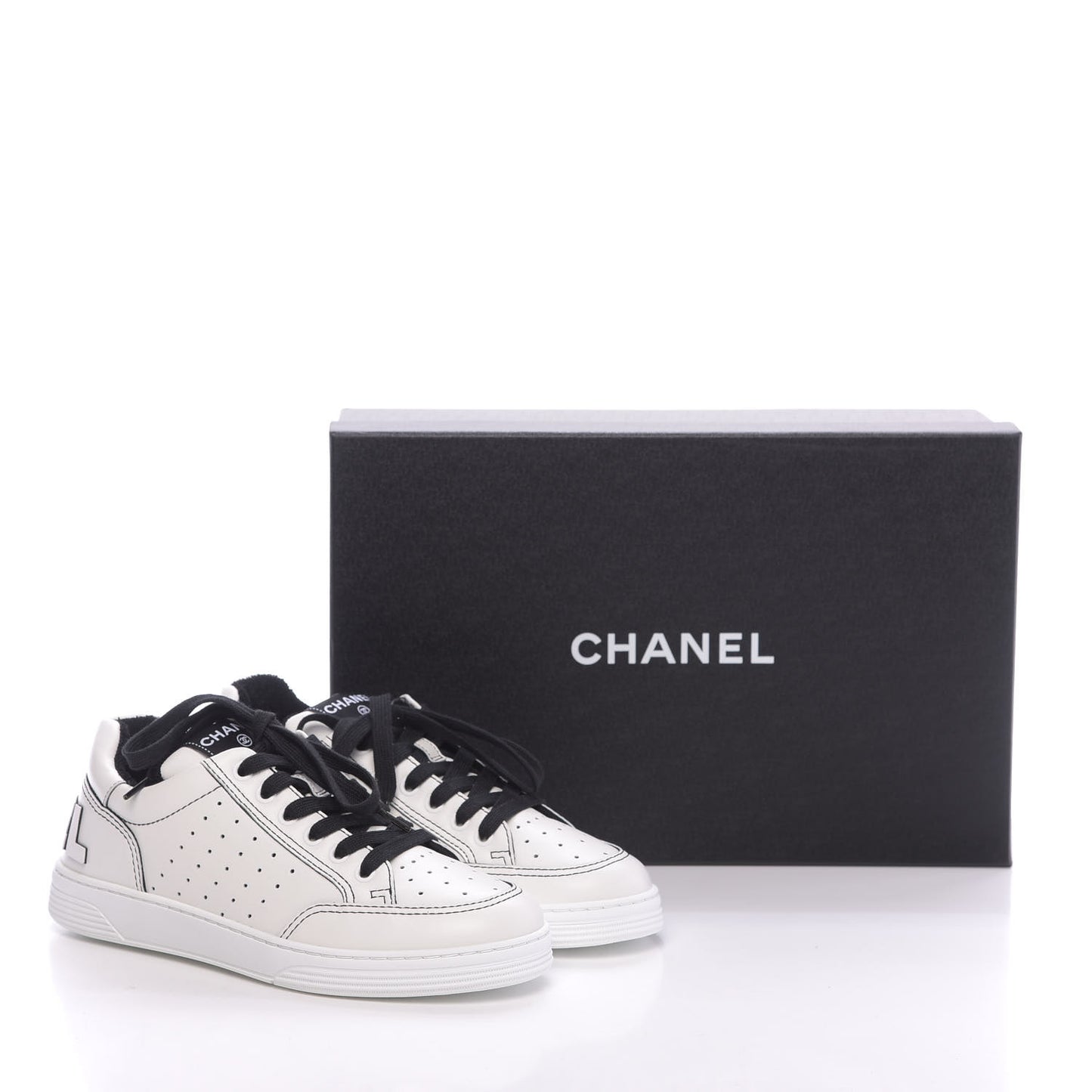 Calfskin Womens Logo Sneakers 37 White Black