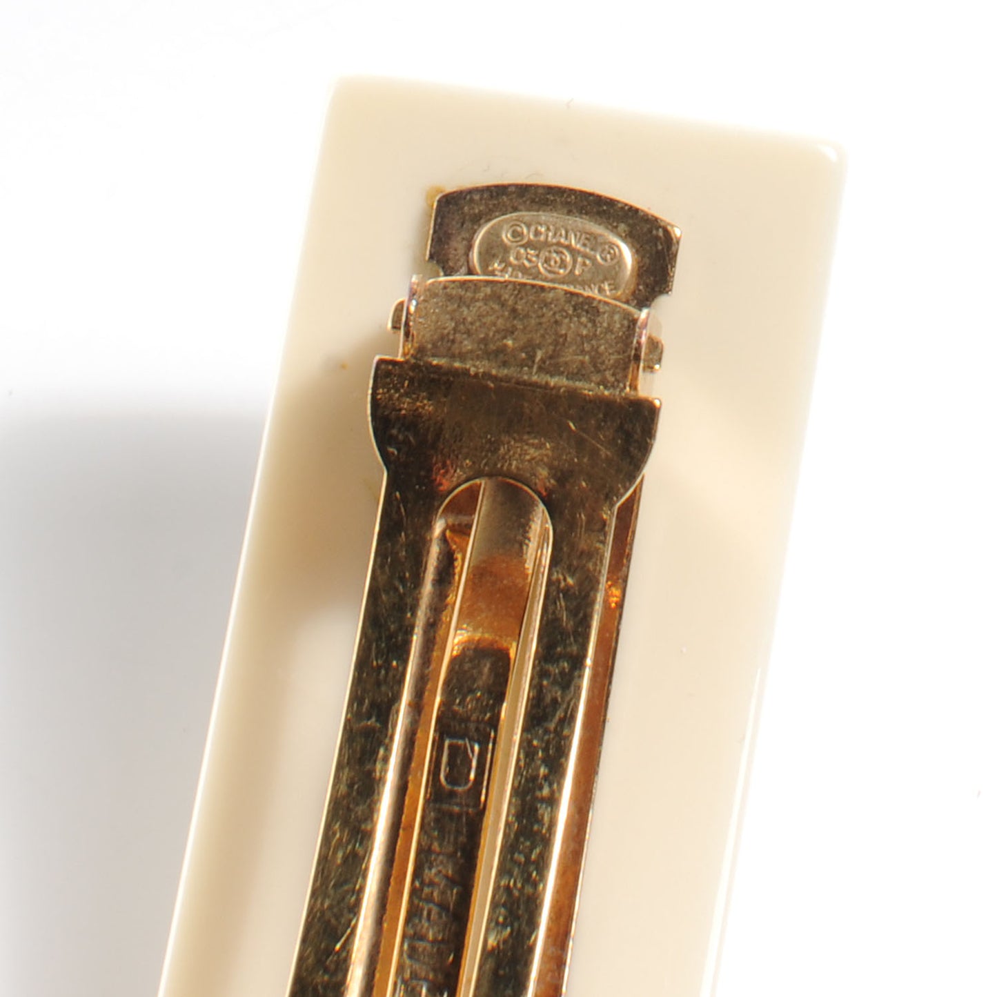Resin Camellia Barrette Ivory Black