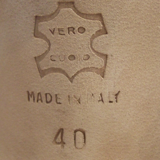 MANOLOBLAHNIKSatinFloralEmbroideredSandals40