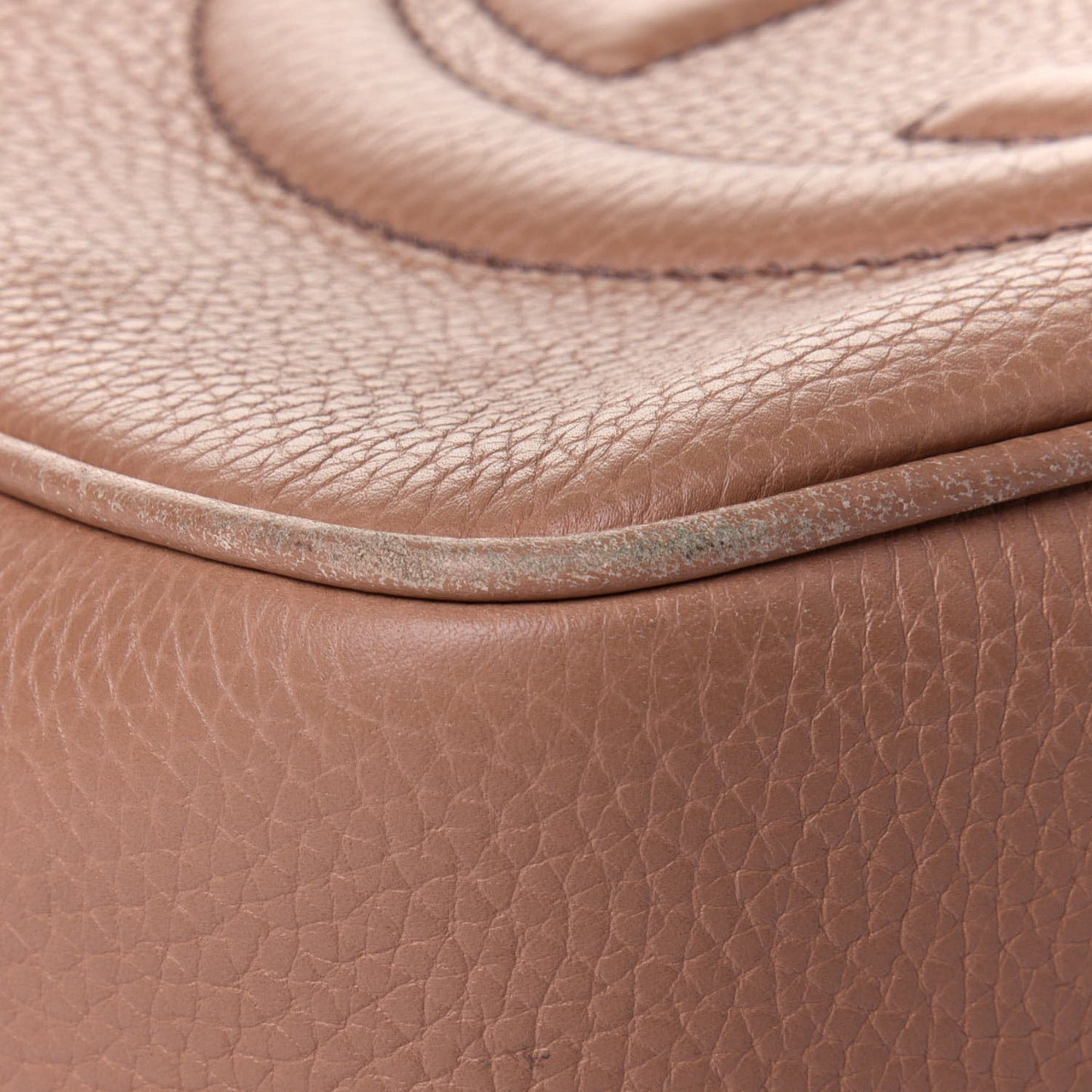 Pebbled Calfskin Small Soho Disco Bag Camelia