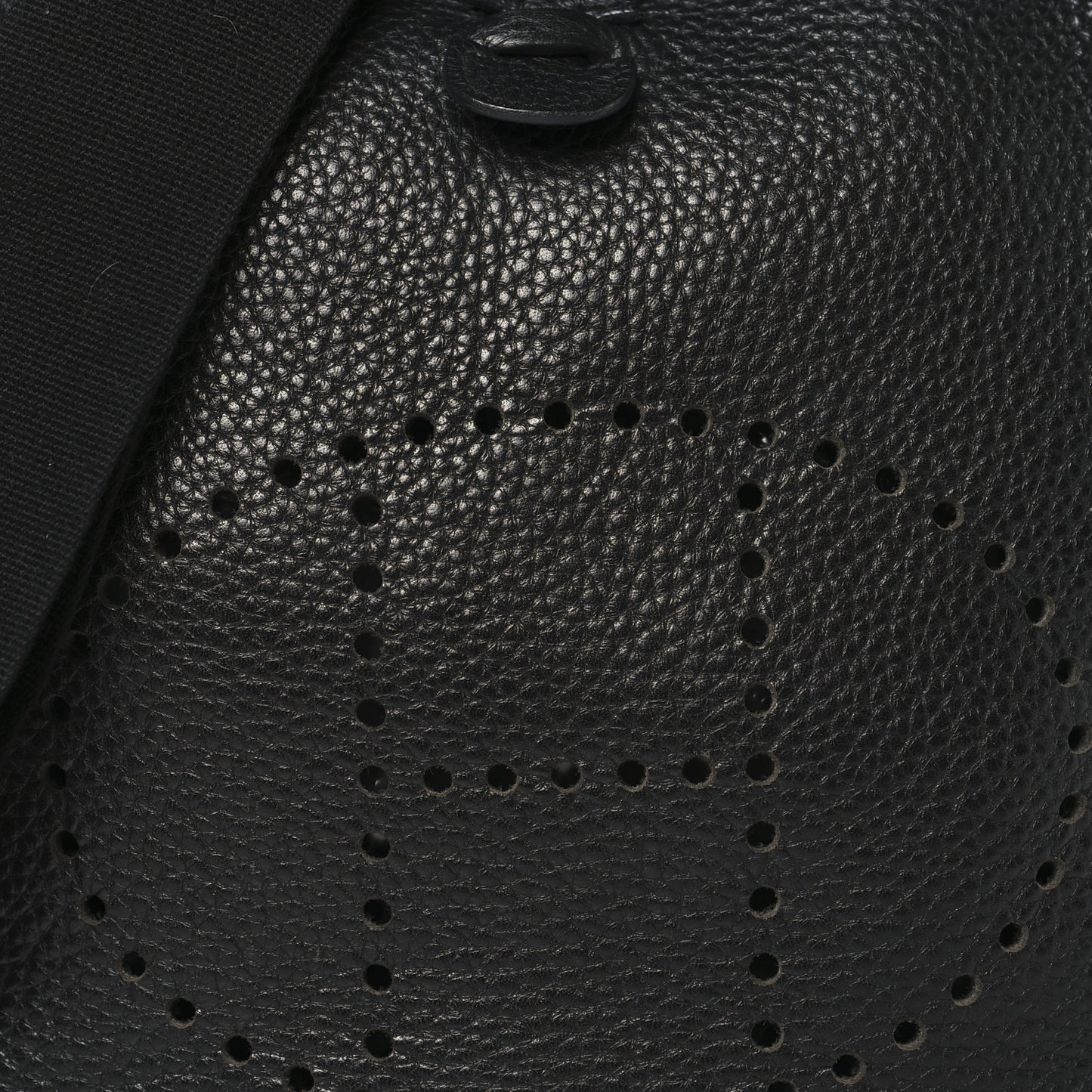 Taurillon Clemence Evelyne III PM Black