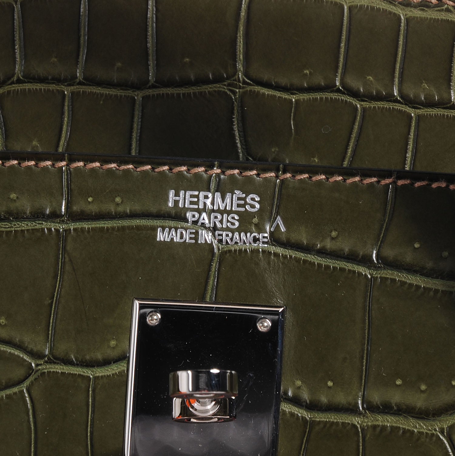 Hermes Matte Porosus Crocodile Birkin 40 Vert Olive 9 of 13