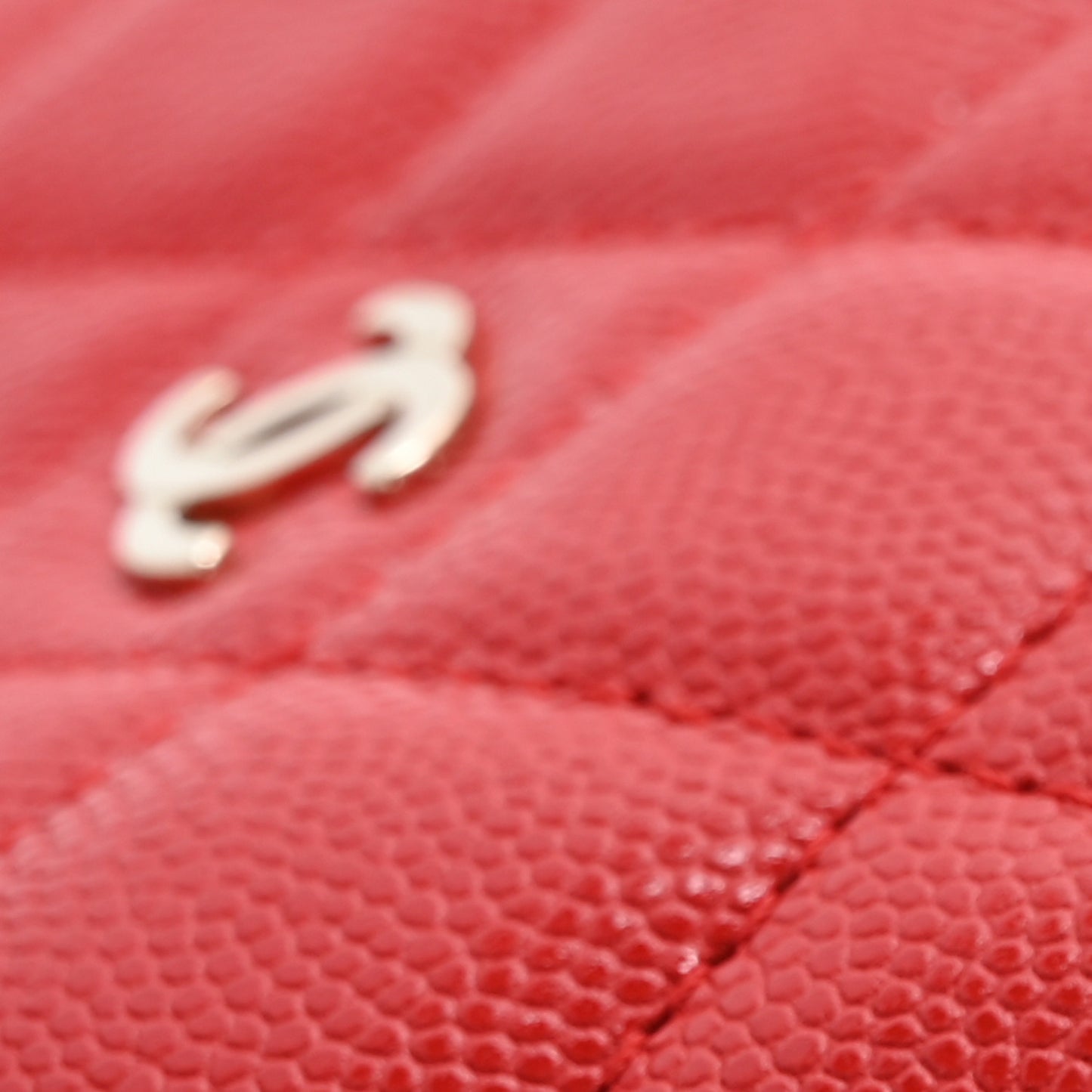 Caviar Quilted Card Holder Red