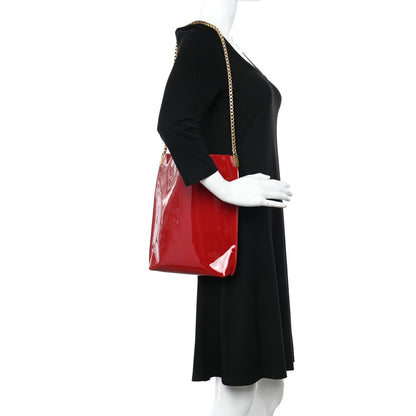 Saint Laurent Patent Calfskin Small Suzanne Hobo Red 2 of 11