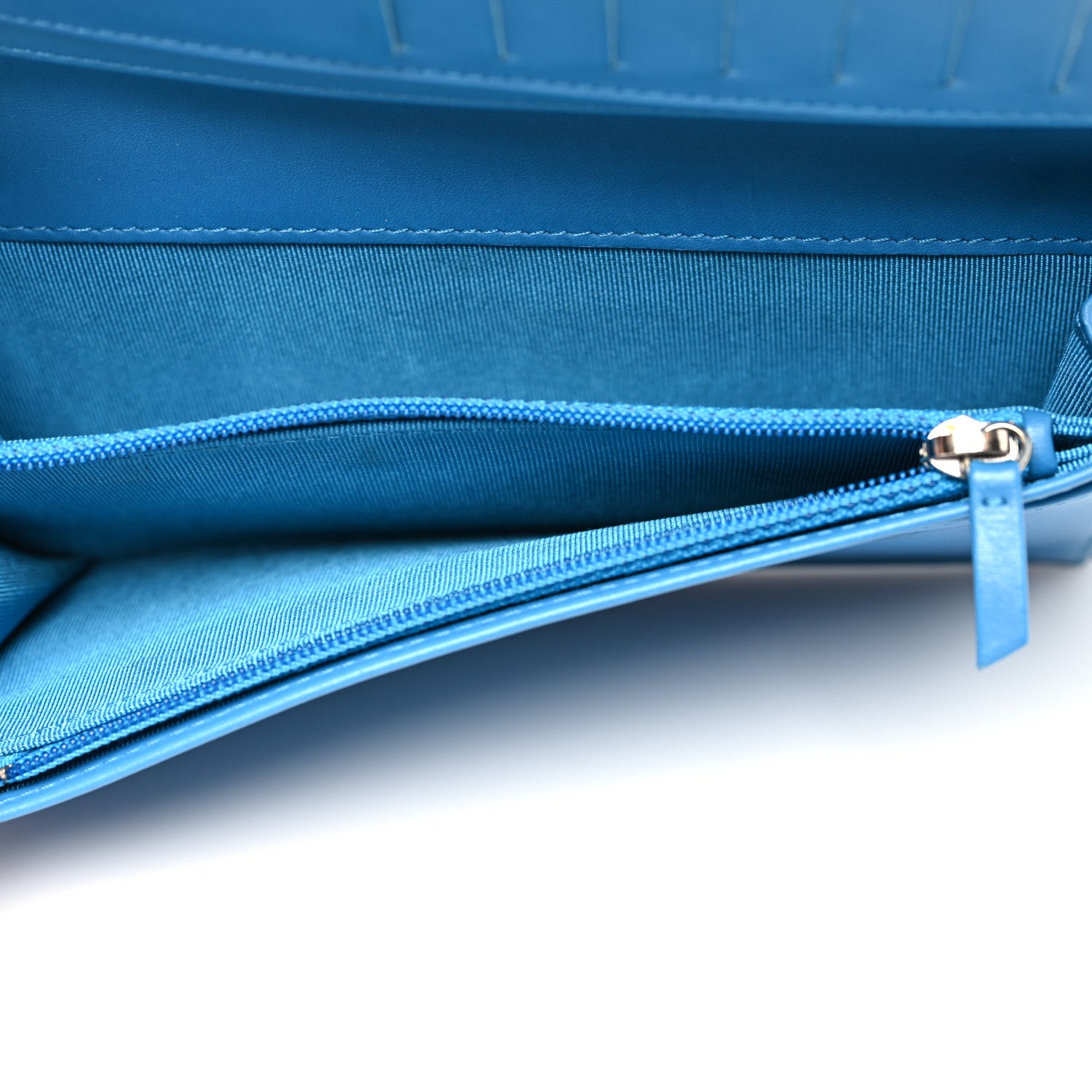 Chanel Patent Calfskin Quilted Yen Wallet Blue 6 of 11