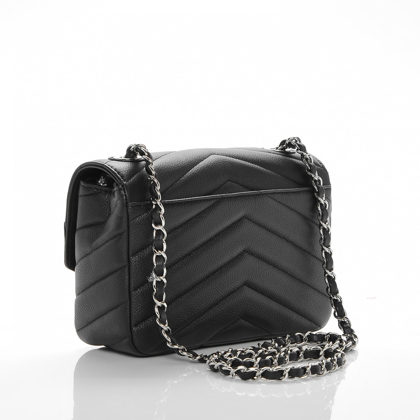 Caviar Chevron Quilted Medium Single Flap Black