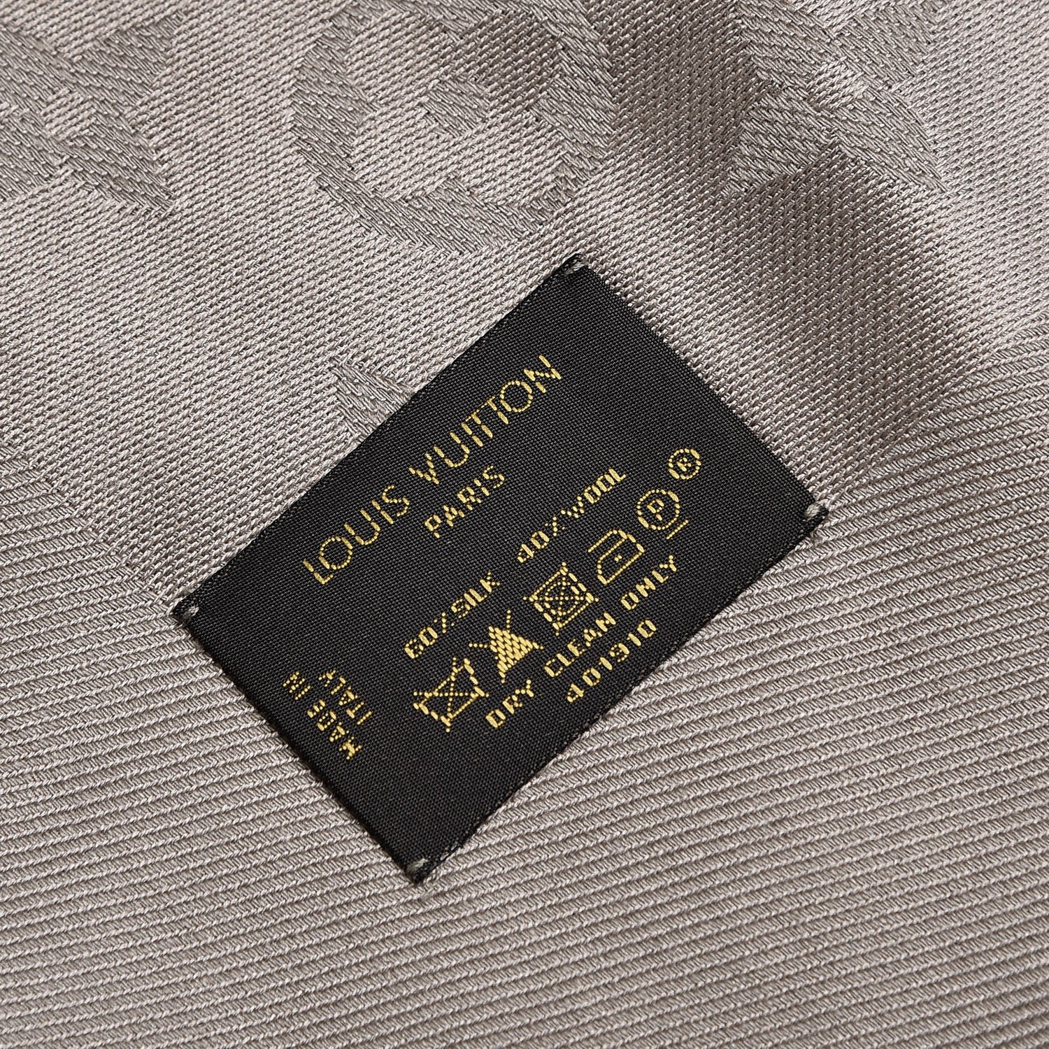 Louis Vuitton Silk Wool Monogram Shawl Verone 5 of 5