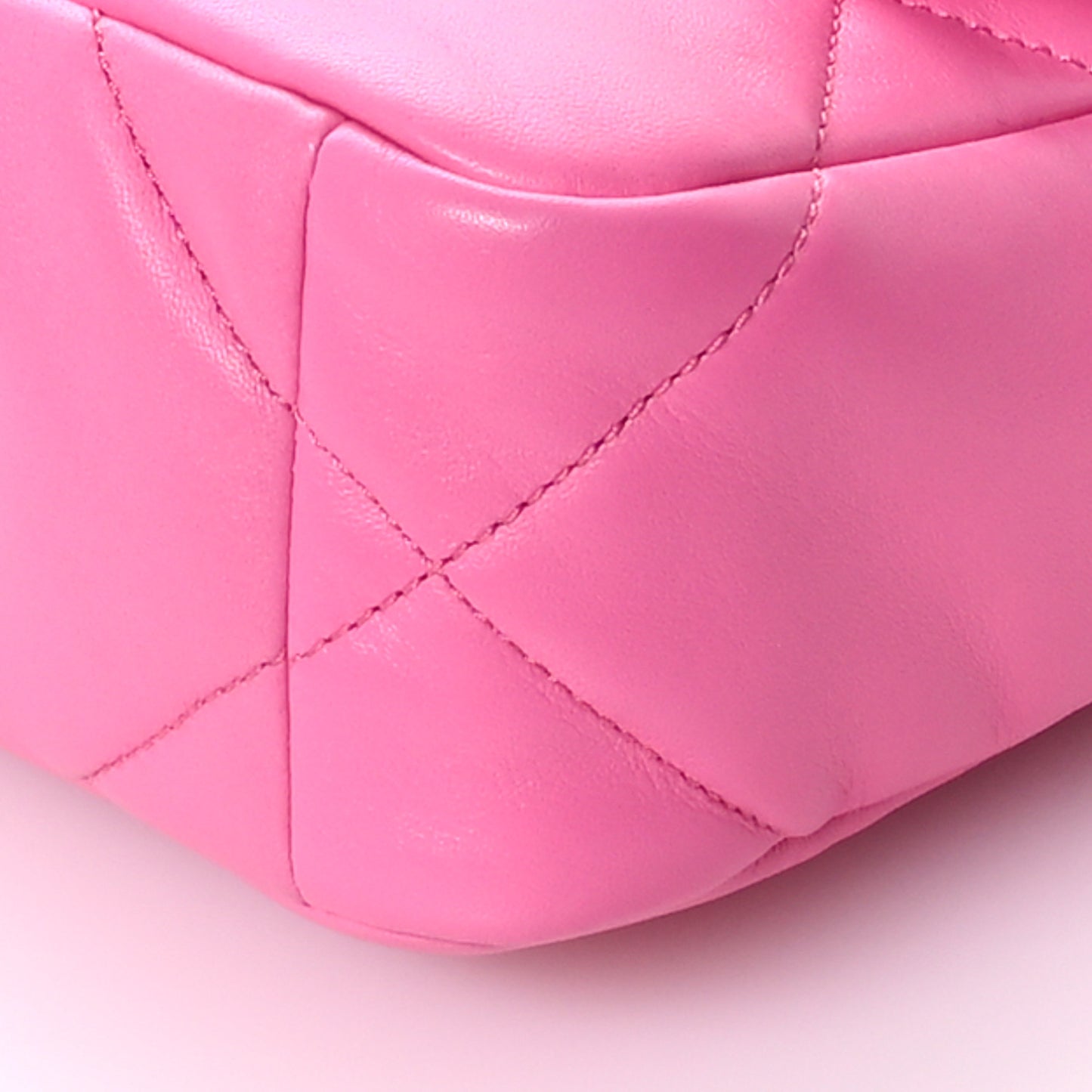 Lambskin Quilted Medium Chanel 19 Flap Neon Pink
