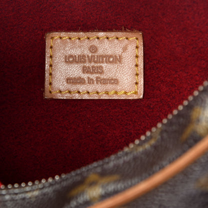 Louis Vuitton Monogram Croissant MM 6 of 9