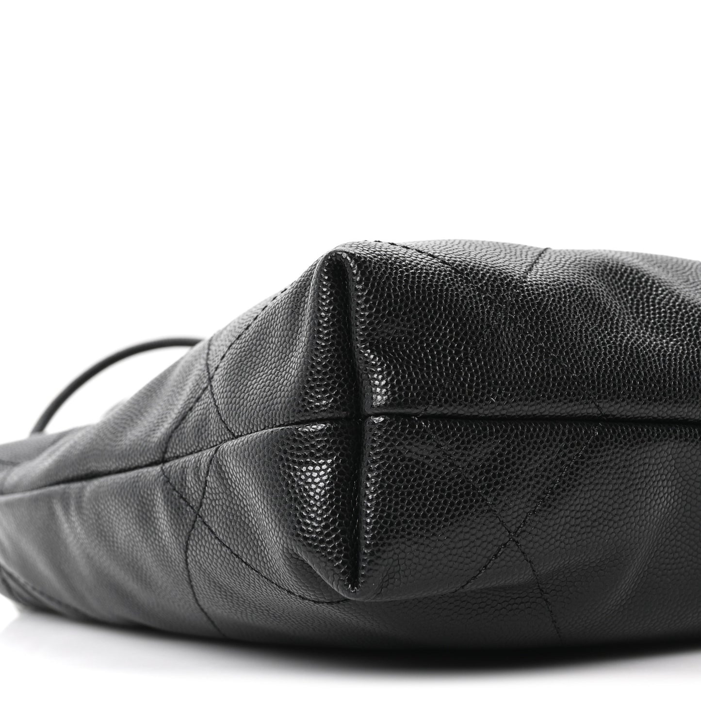 Shiny Caviar Quilted Monochrome Mini Chanel 22 Black