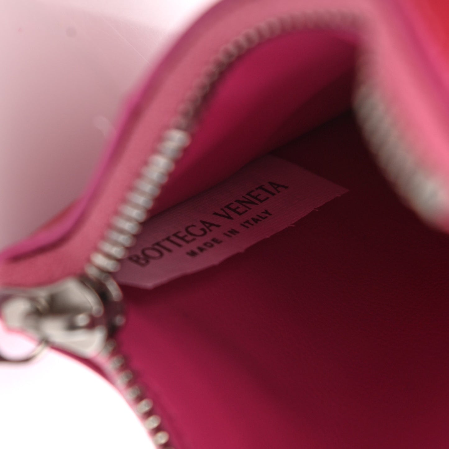 Metallic Patent Calfskin Intrecciato Zip Card Holder Pink
