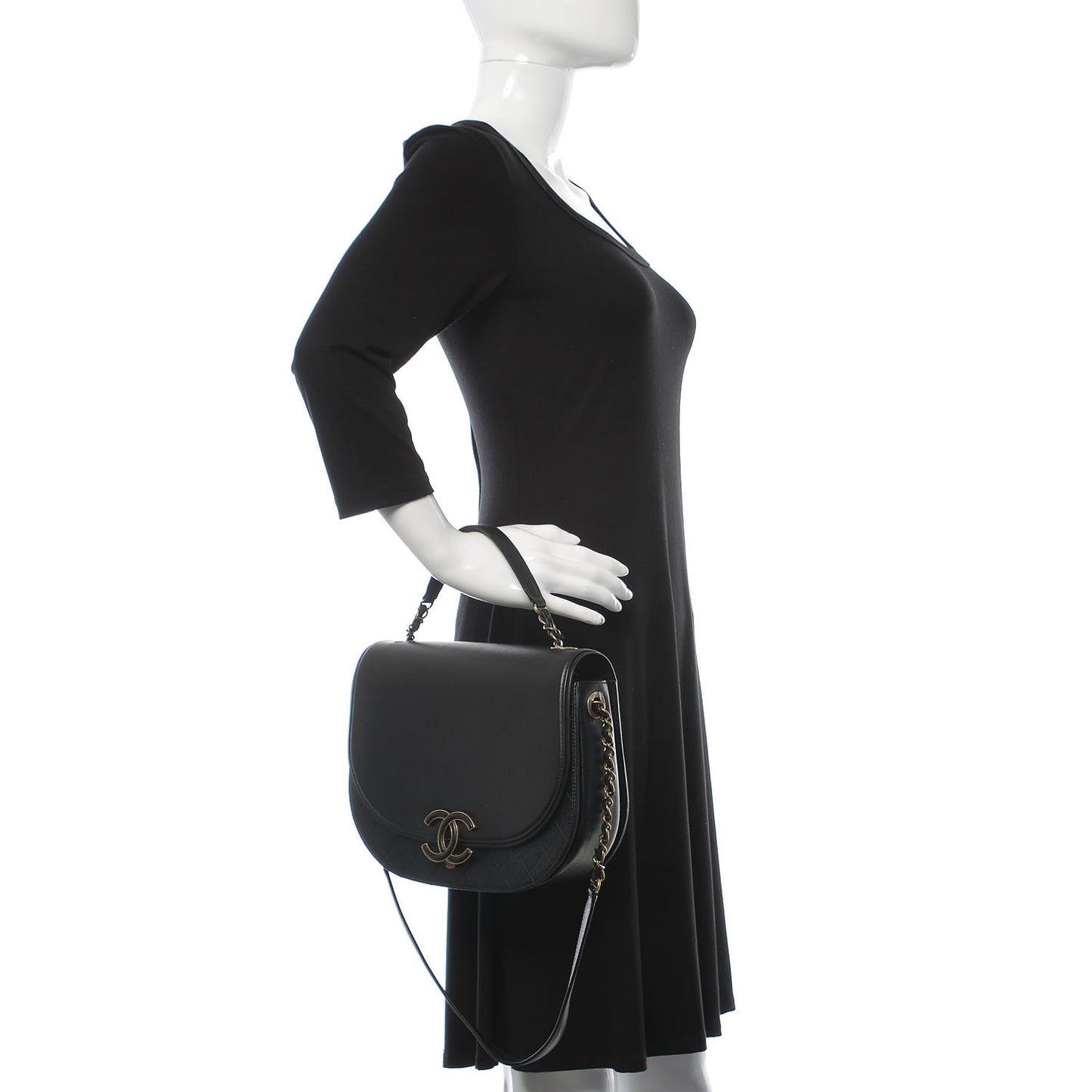Shiny Calfskin Goatskin Quilted Medium Coco Curve Messenger Flap Black