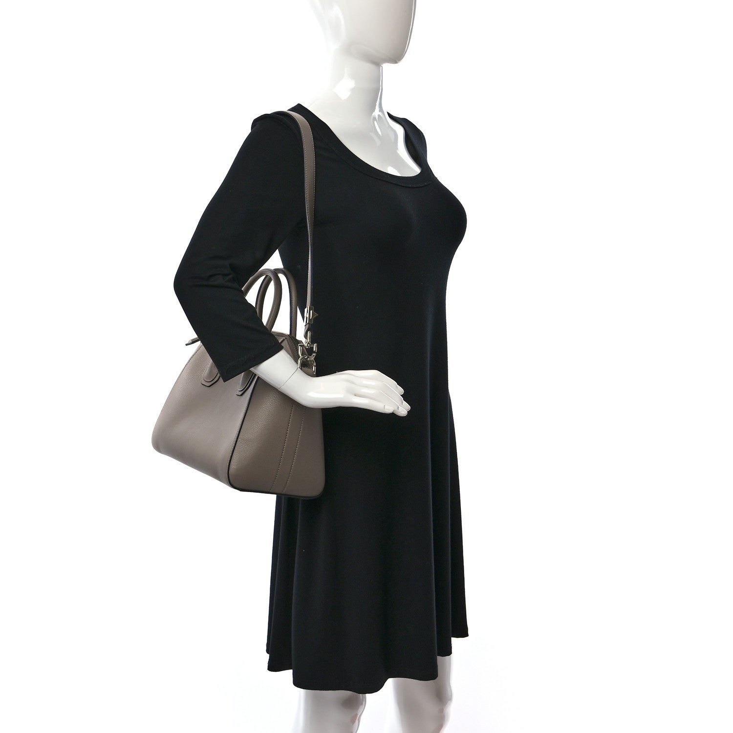 Givenchy Sugar Goatskin Small Antigona Mastic 2 of 8