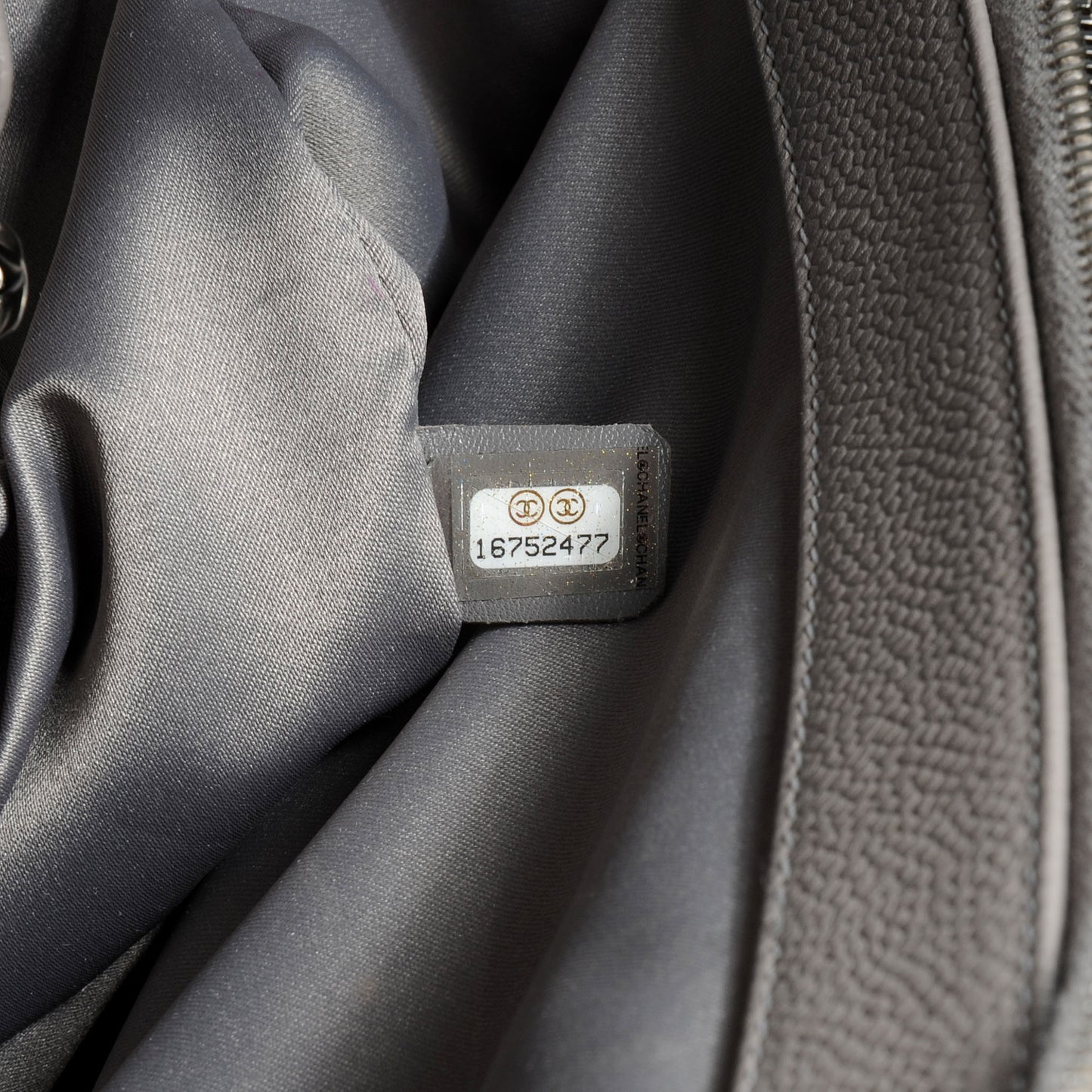 Caviar XL Grand Shopping Tote GST Grey