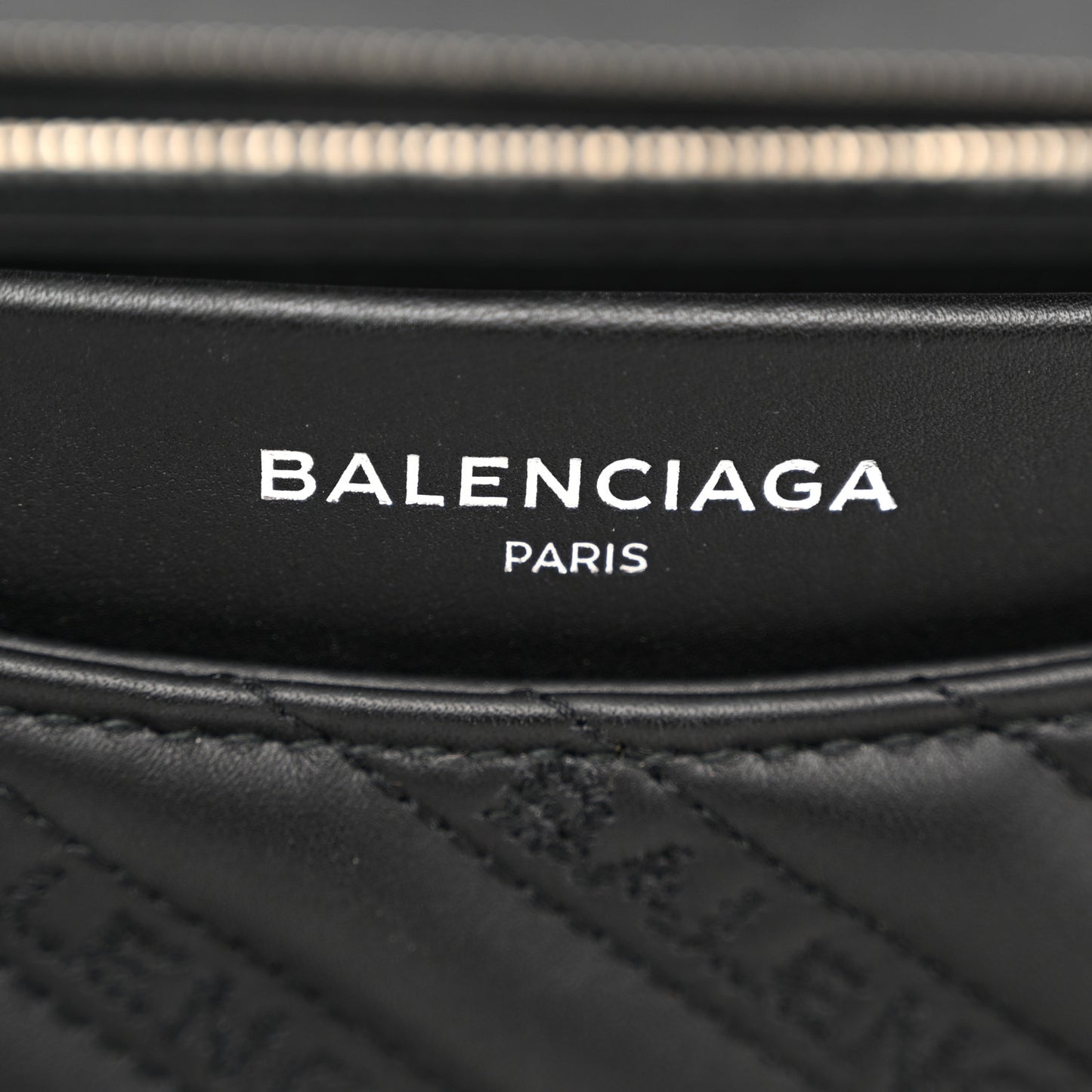 Calfskin Logo Matelasse M BB Chain Shoulder Bag Black