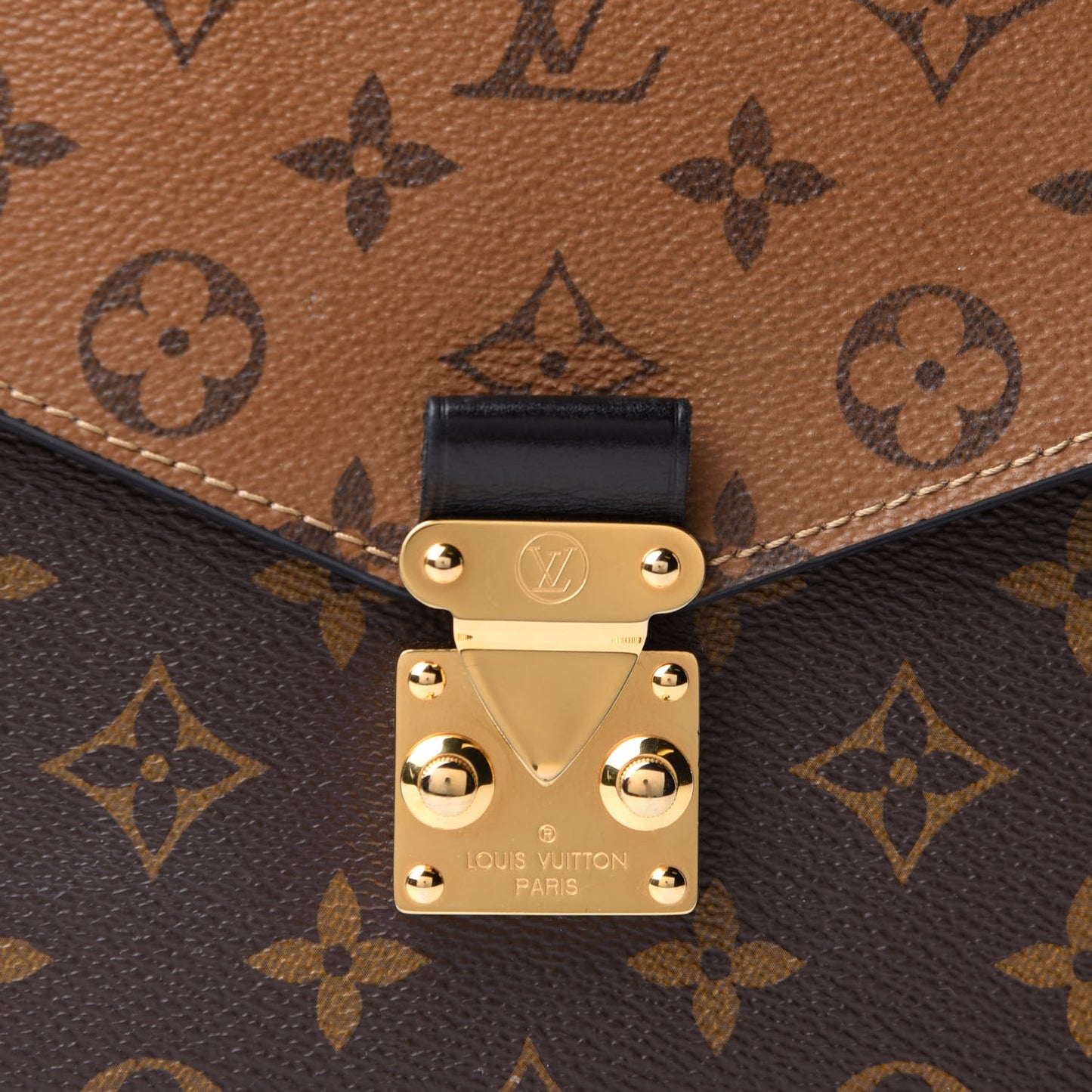 Reverse Monogram Pochette Metis