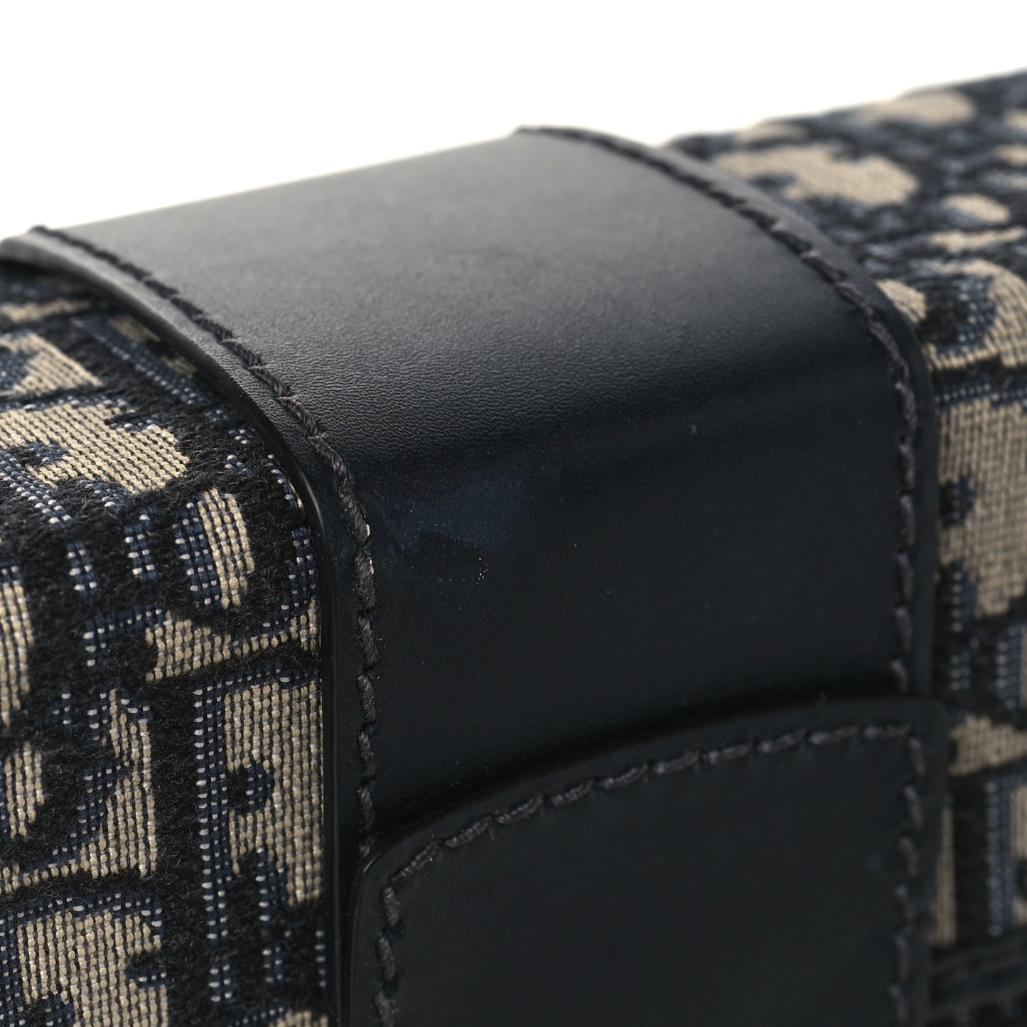 Oblique 30 Montaigne Box Bag Blue